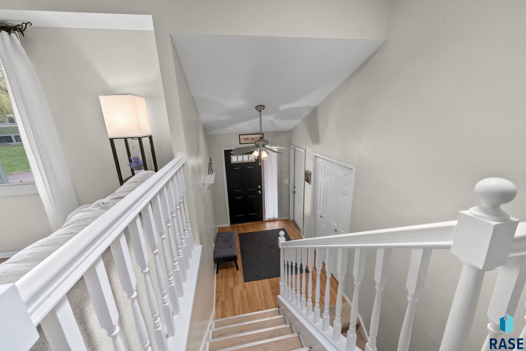 Sioux Falls, South Dakota 57110, United States, 3 Bedrooms Bedrooms, ,2 BathroomsBathrooms,Residential,Pending,117782