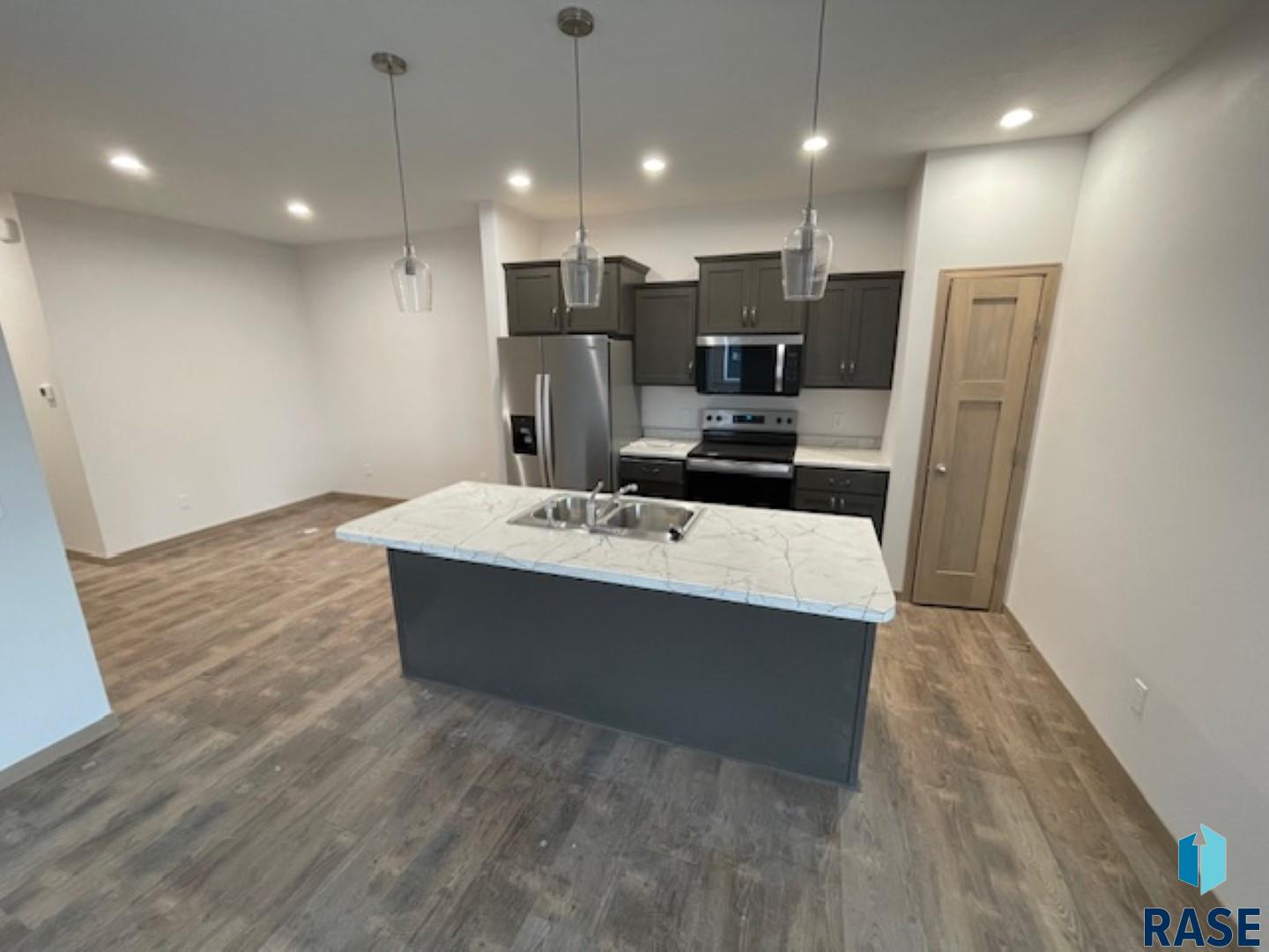 3408 S Heather Ave Avenue, Sioux Falls, New Jersey image 2