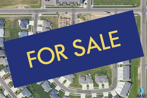 Photo of 5518 W Rock Hill Pl, Sioux Falls, SD 57107 (MLS # 22501316)