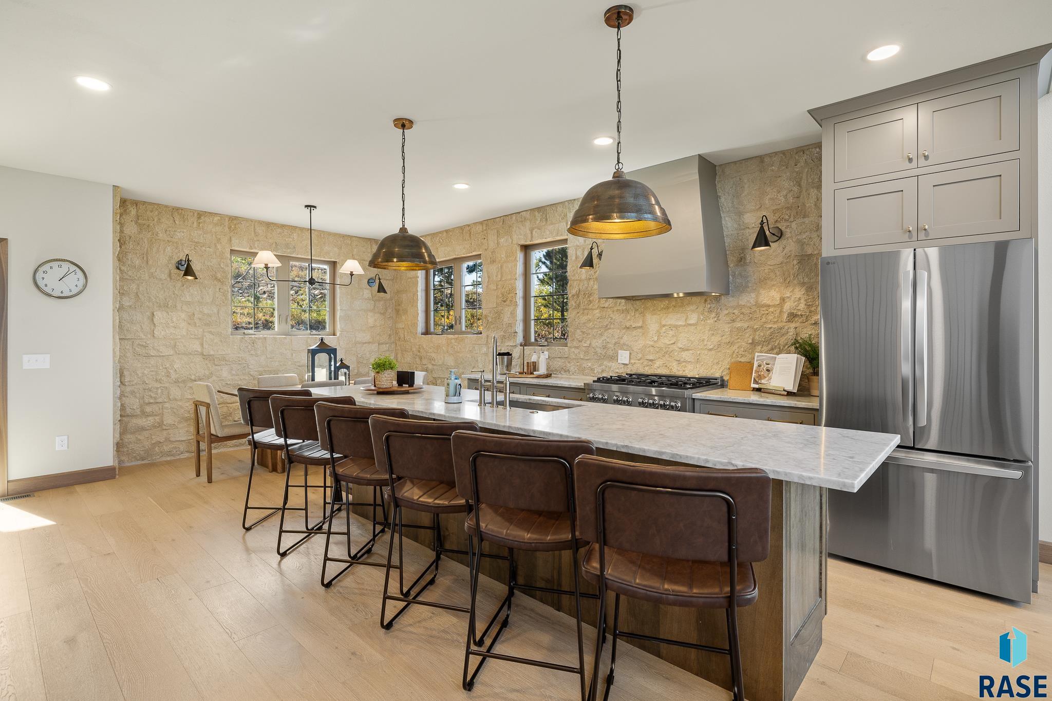 Sturgis, South Dakota 57785, United States, 5 Bedrooms Bedrooms, ,6 BathroomsBathrooms,Residential,Active,37774