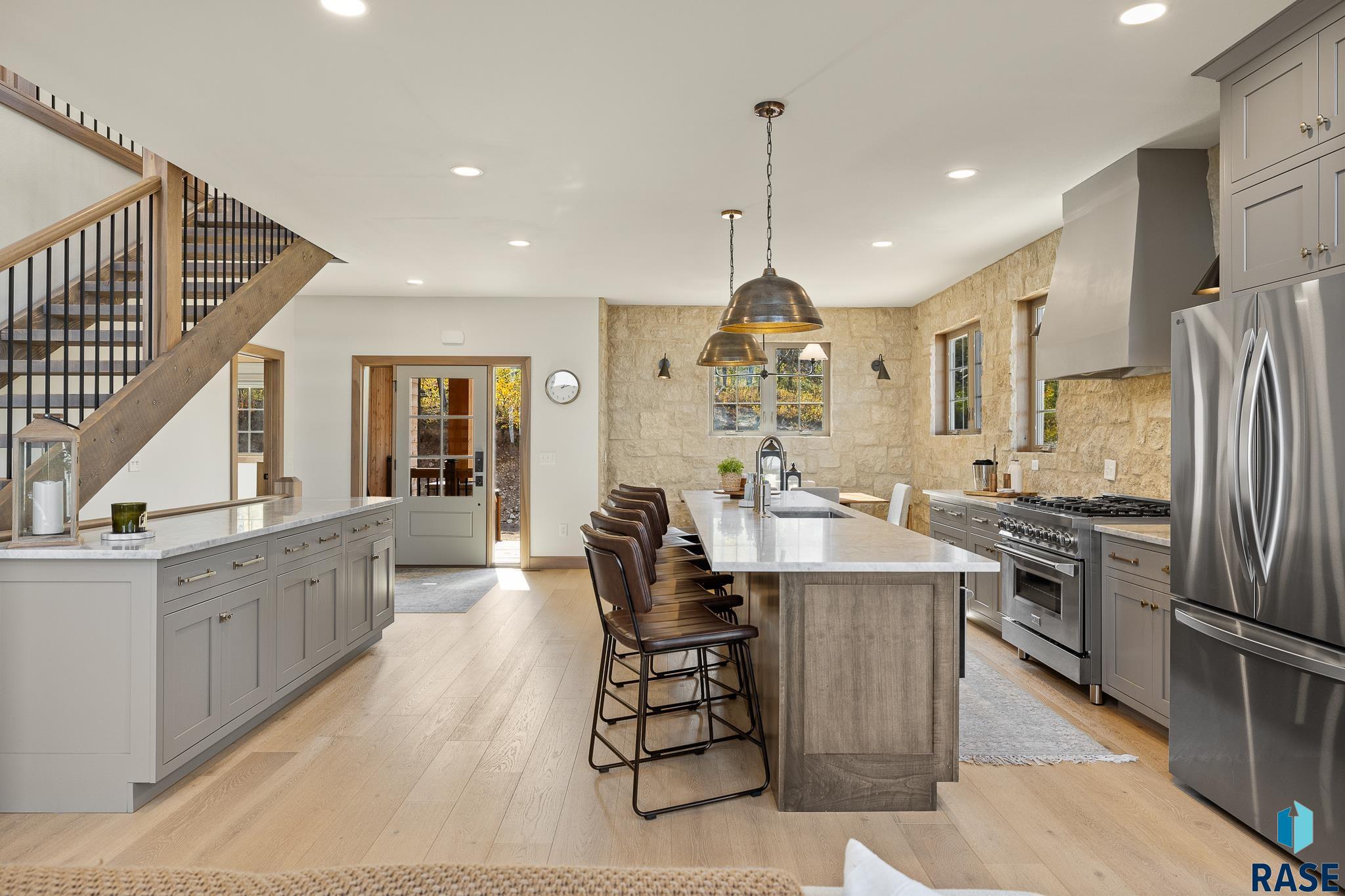 Sturgis, South Dakota 57785, United States, 5 Bedrooms Bedrooms, ,6 BathroomsBathrooms,Residential,Active,37774