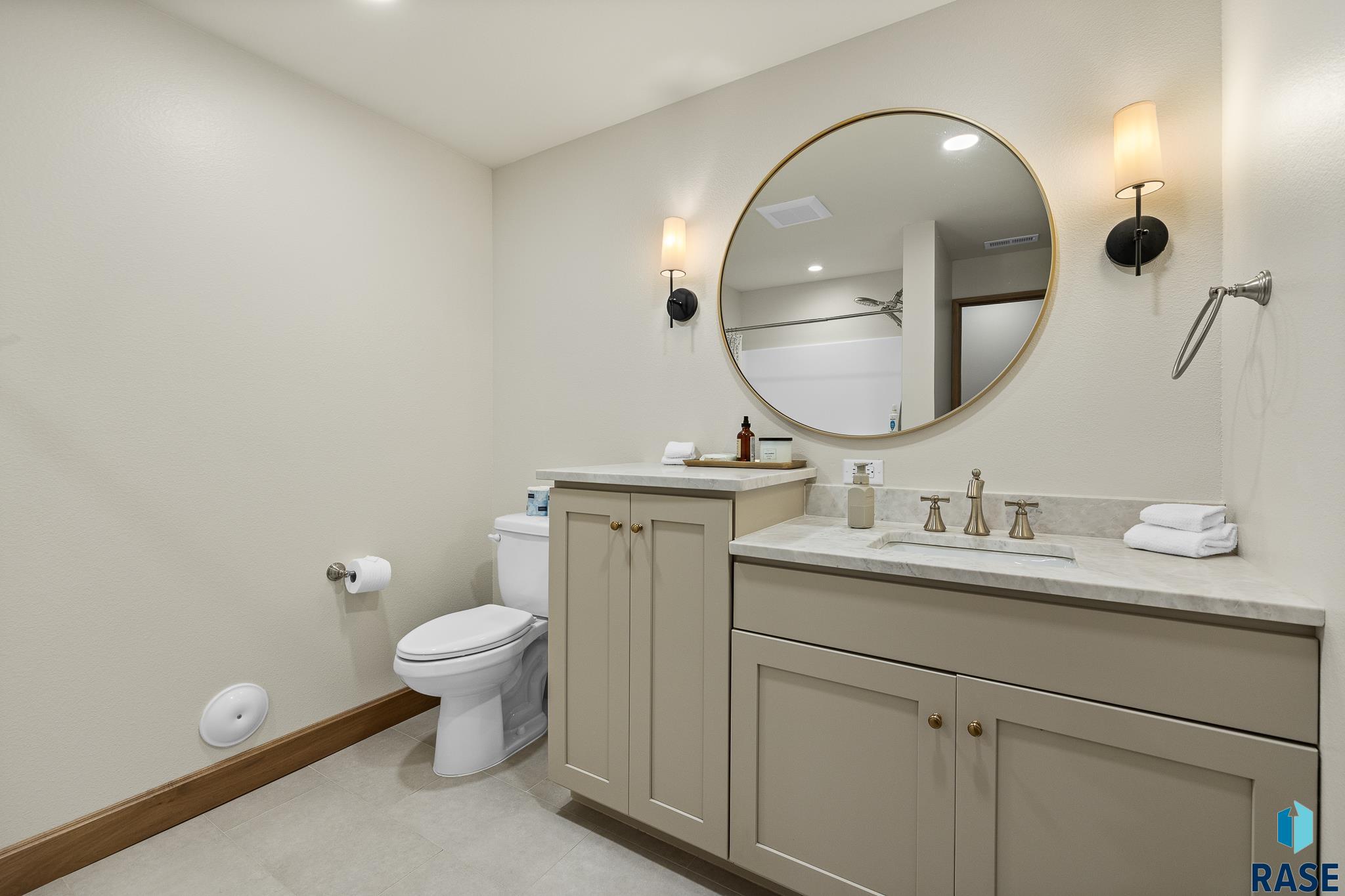 Sturgis, South Dakota 57785, United States, 5 Bedrooms Bedrooms, ,6 BathroomsBathrooms,Residential,Active,37774