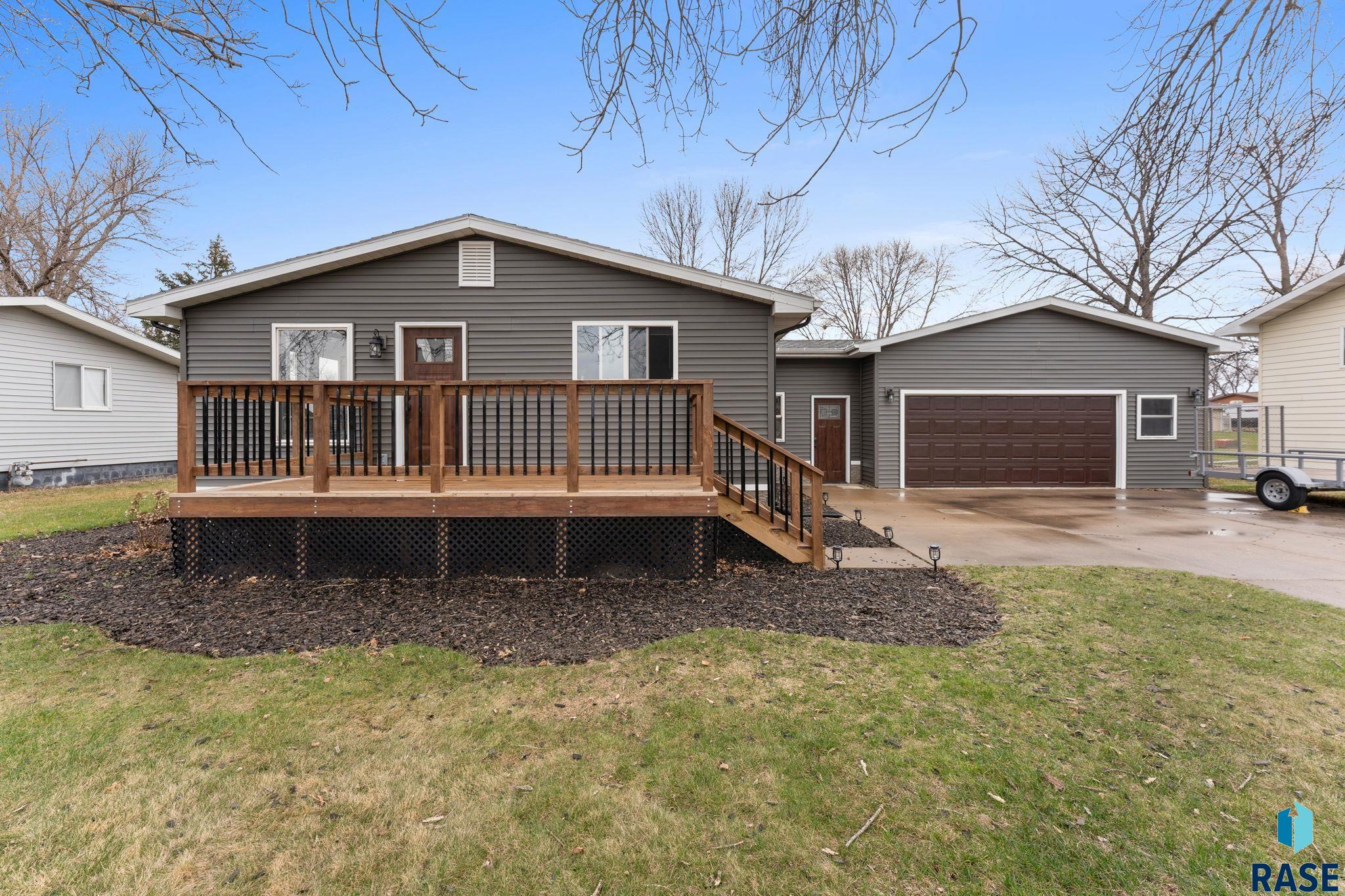 919 S Academy St Street, Lennox, South Dakota image 1