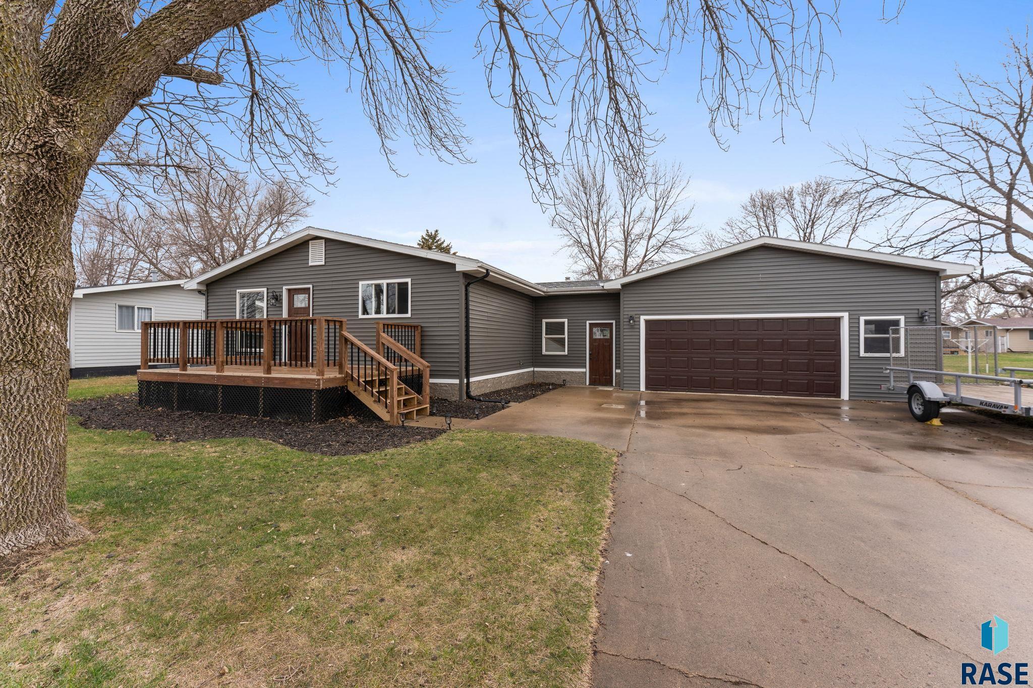 919 S Academy St Street, Lennox, South Dakota image 5