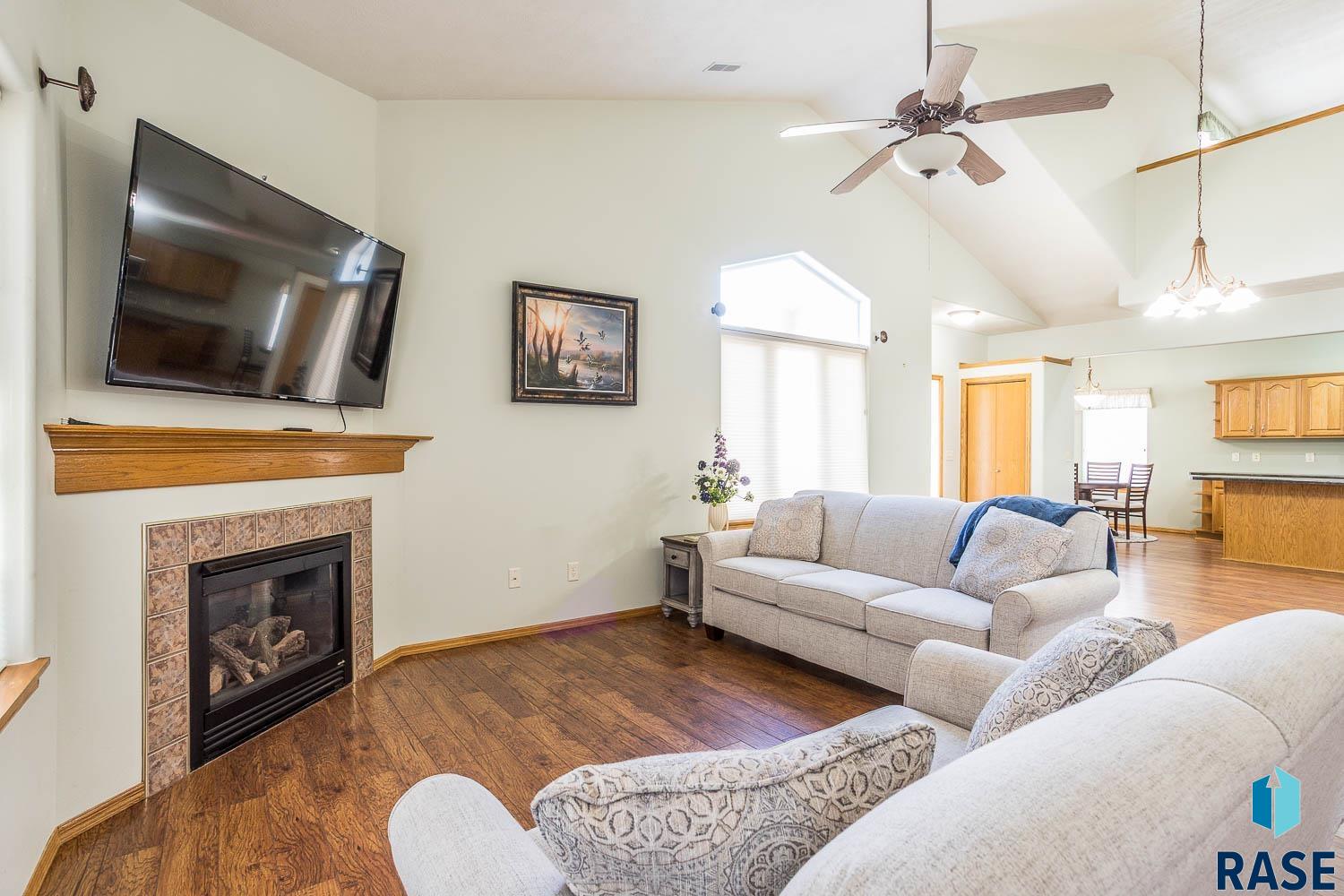 7219 S Witzke Pl Place, Sioux Falls, New Jersey image 3