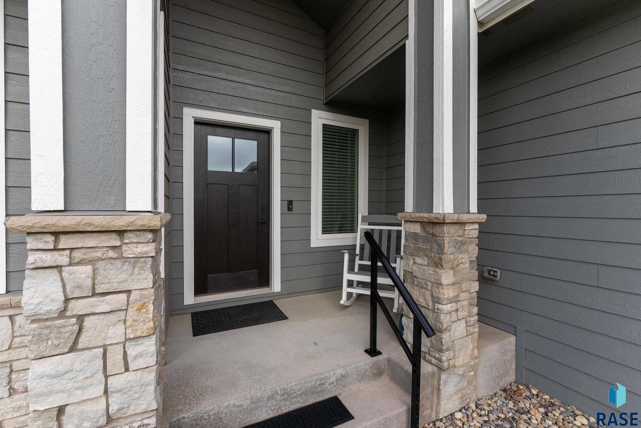 810 Johnson Creek Ct Court, Harrisburg, South Dakota image 2