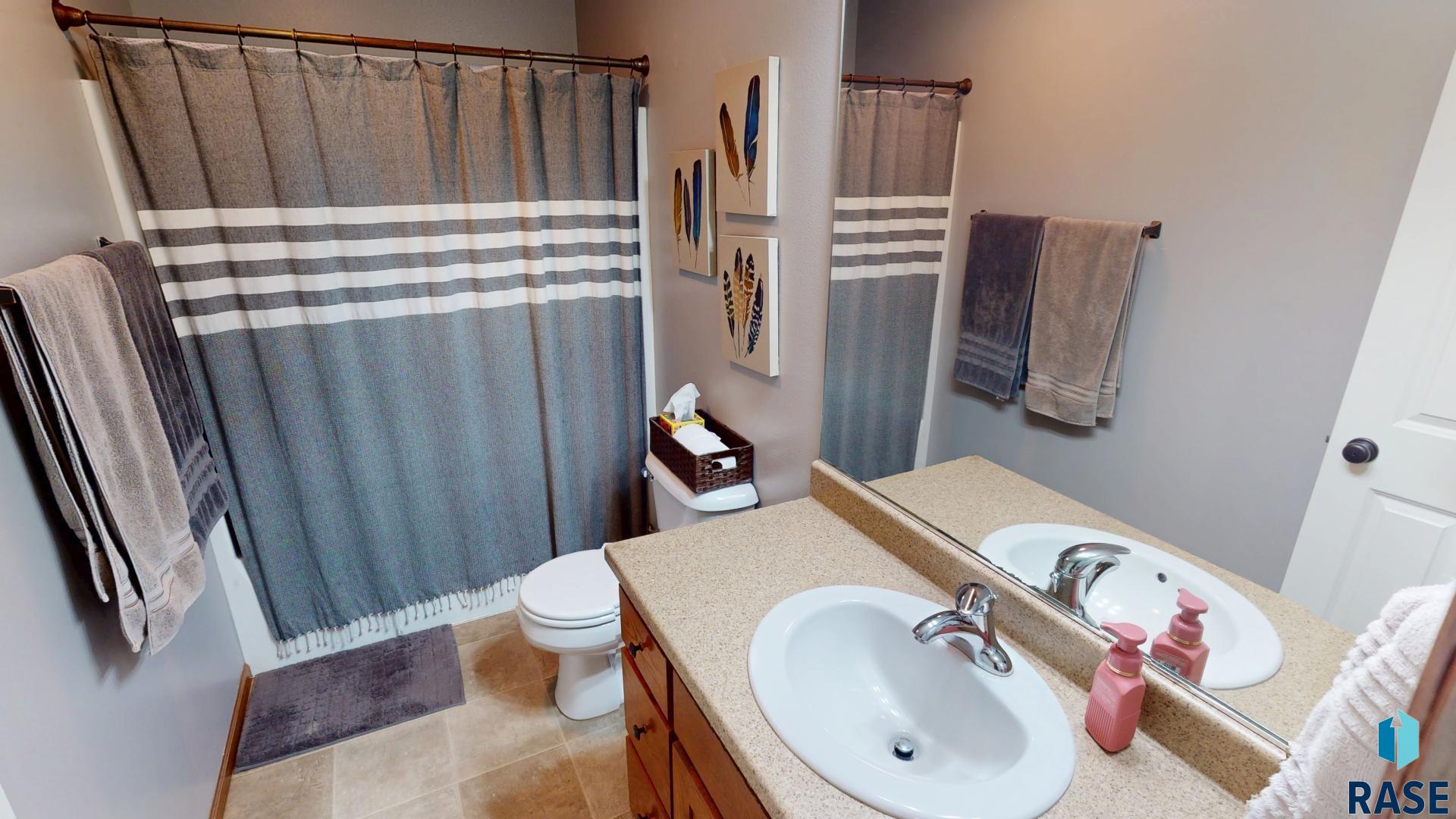 715 Napa Valley St Street, Brookings, South Dakota image 13