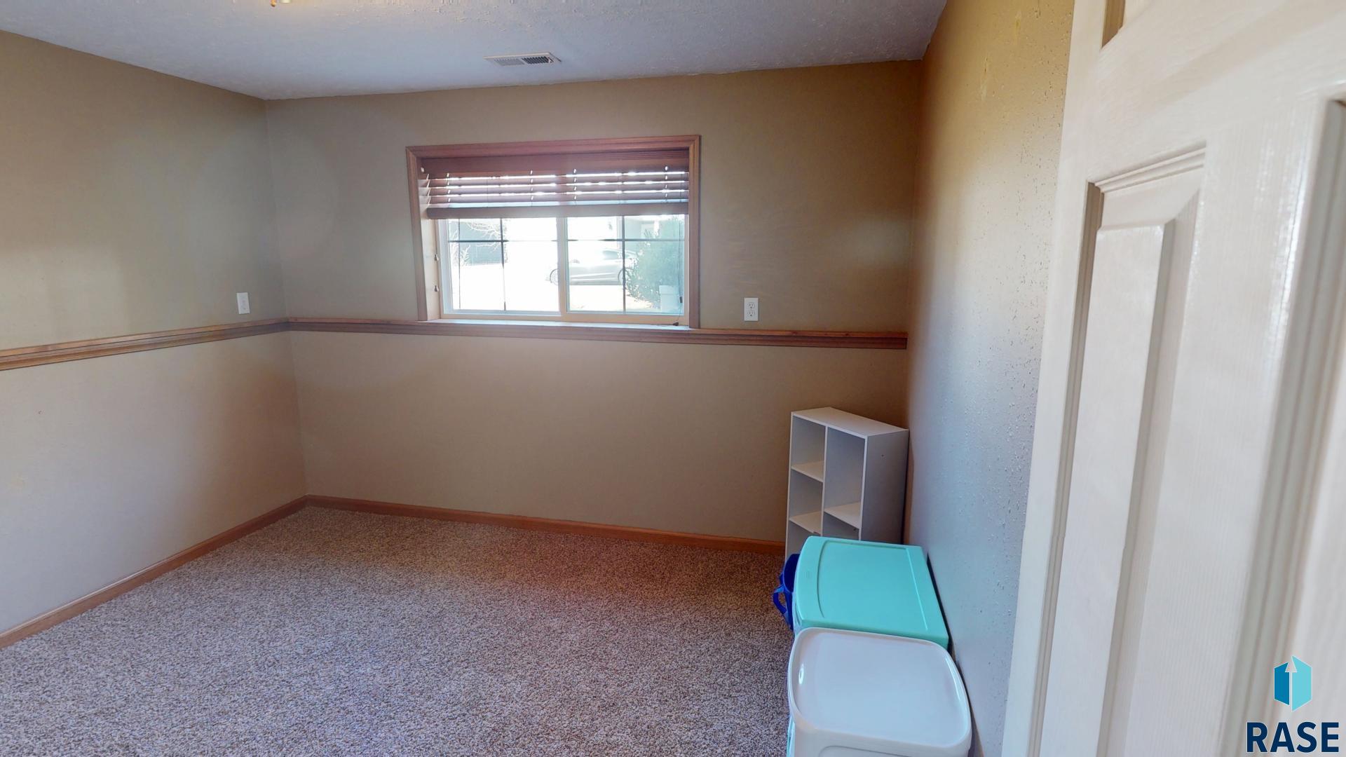715 Napa Valley St Street, Brookings, South Dakota image 27