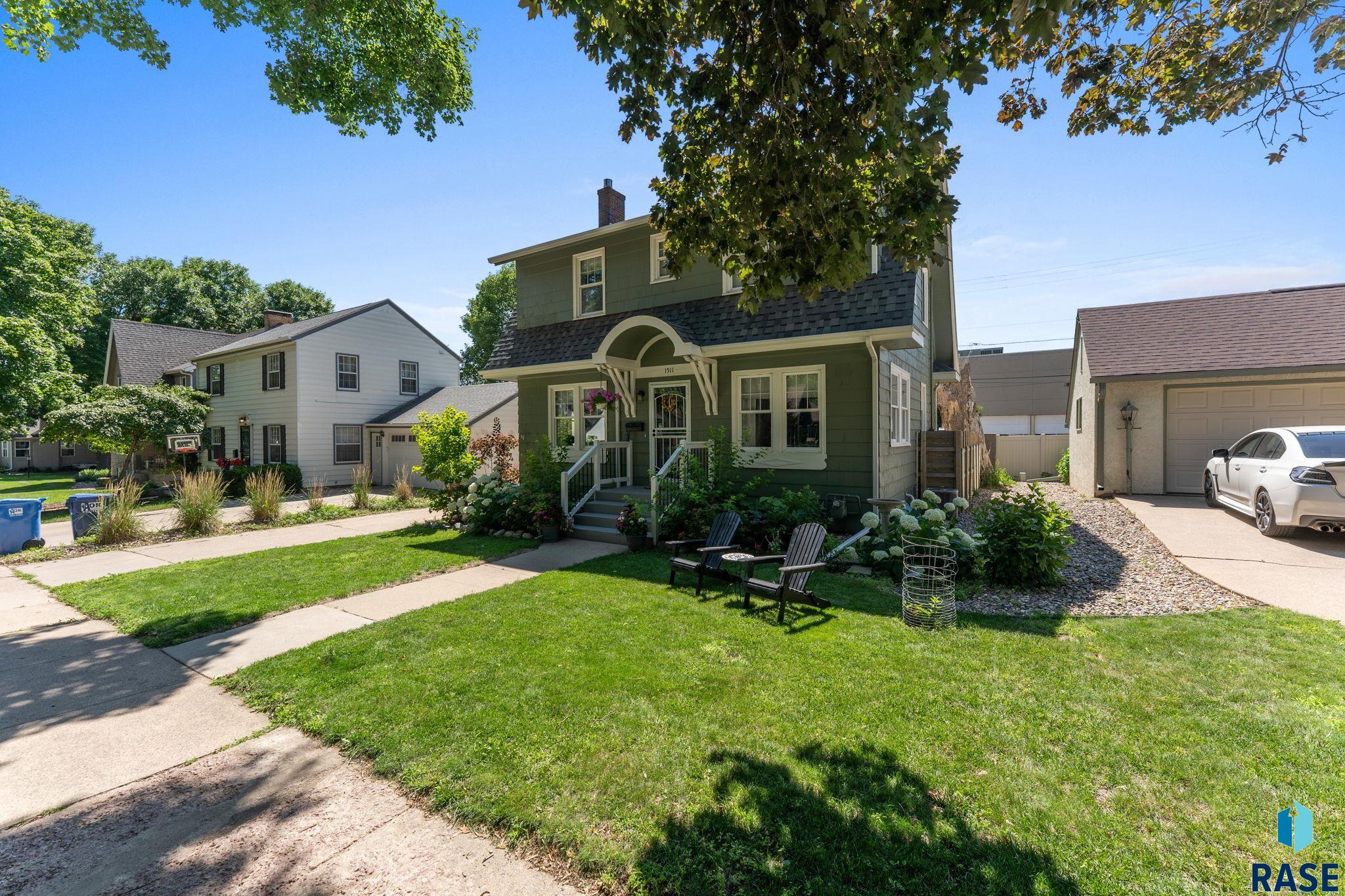 Sioux Falls, South Dakota 57105, United States, 3 Bedrooms Bedrooms, ,2 BathroomsBathrooms,Residential,Active,119544