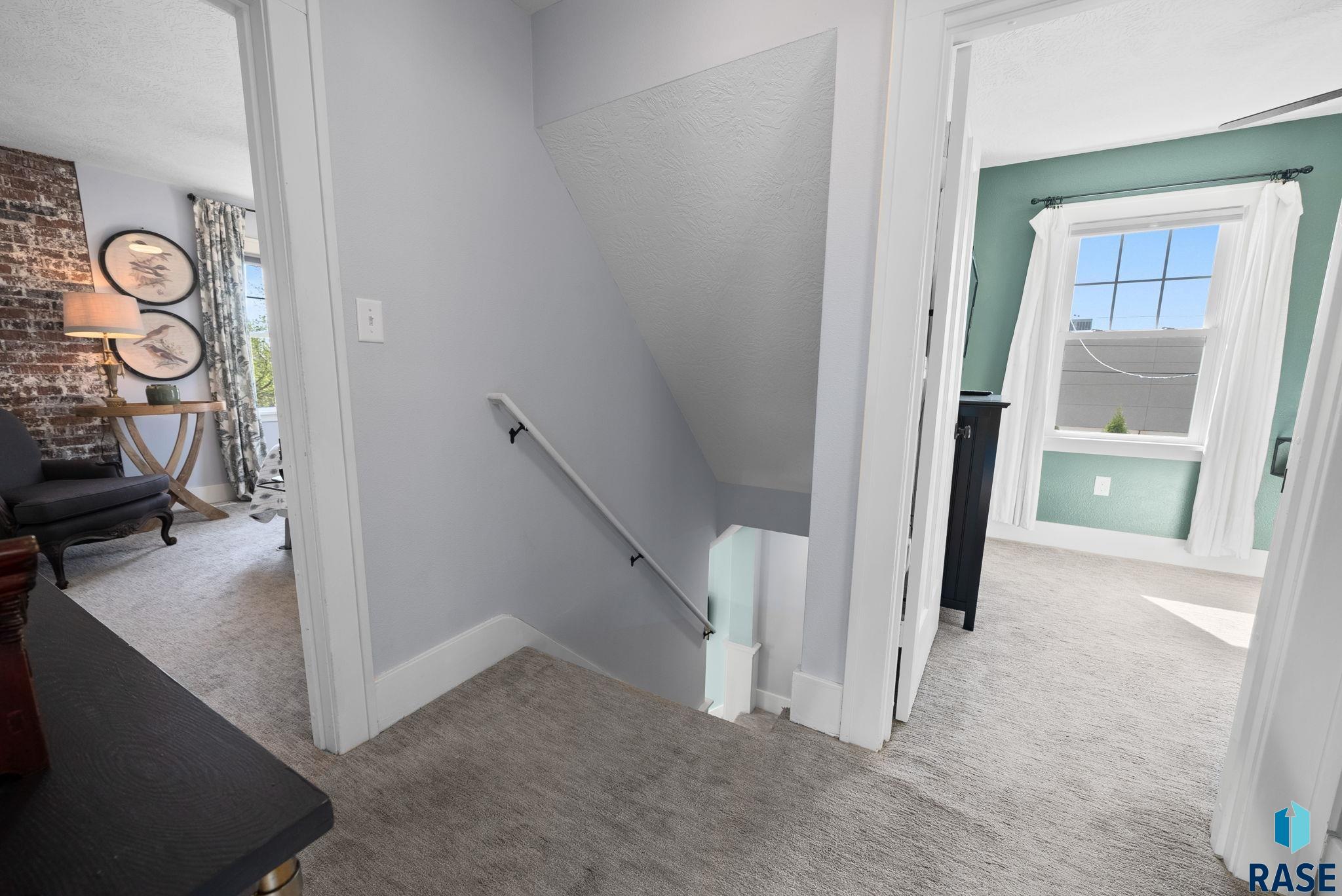 Sioux Falls, South Dakota 57105, United States, 3 Bedrooms Bedrooms, ,2 BathroomsBathrooms,Residential,Active,119544