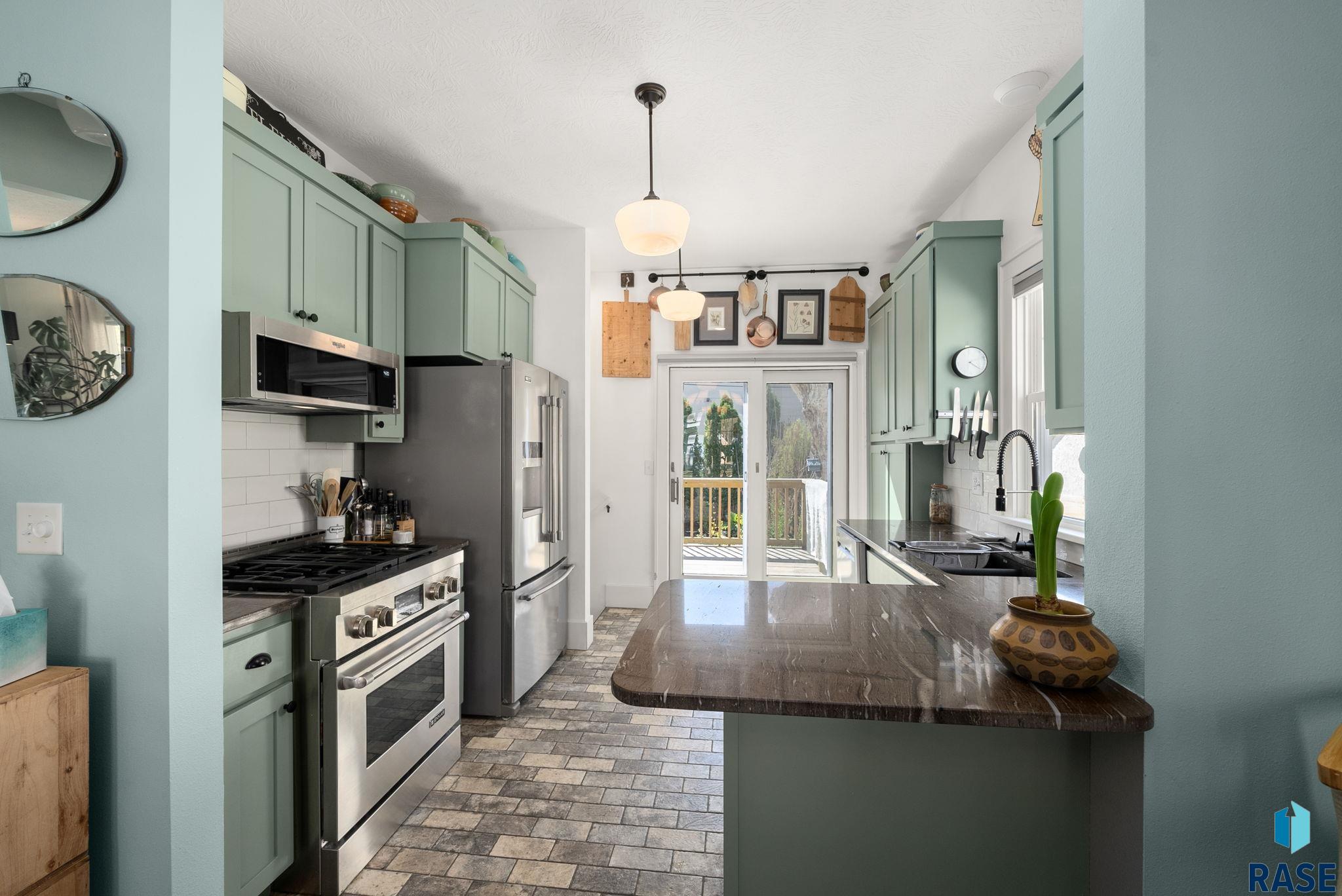 Sioux Falls, South Dakota 57105, United States, 3 Bedrooms Bedrooms, ,2 BathroomsBathrooms,Residential,Active,119544