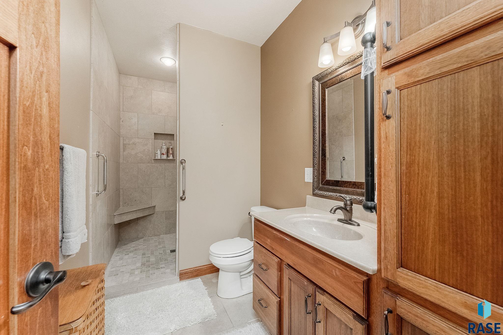 5616 S Shadow Wood Pl Place, Sioux Falls, New Jersey image 13