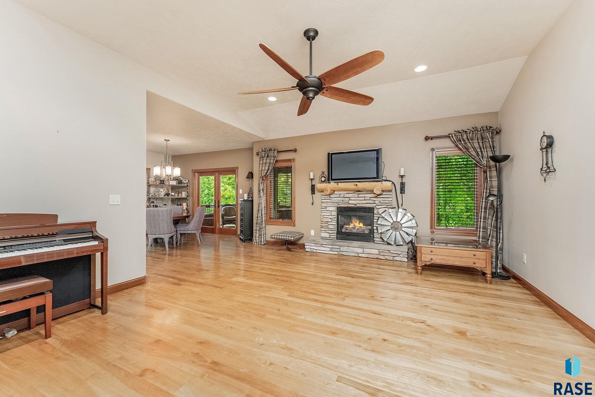 5616 S Shadow Wood Pl Place, Sioux Falls, New Jersey image 5