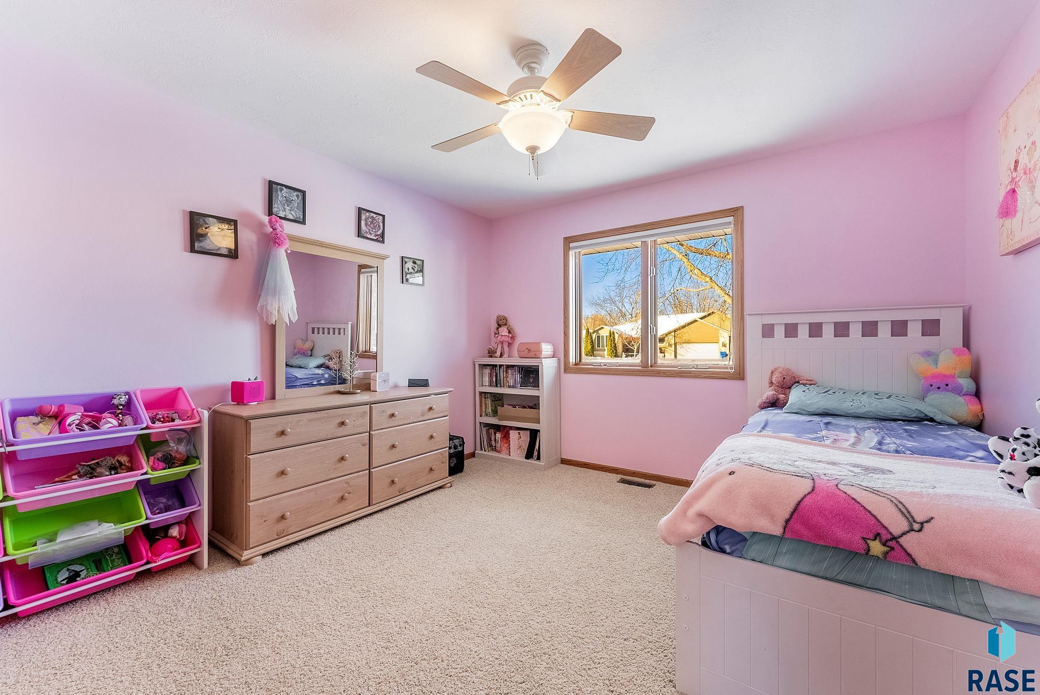 1804 S Strabane Cir Circle, Sioux Falls, South Dakota image 16