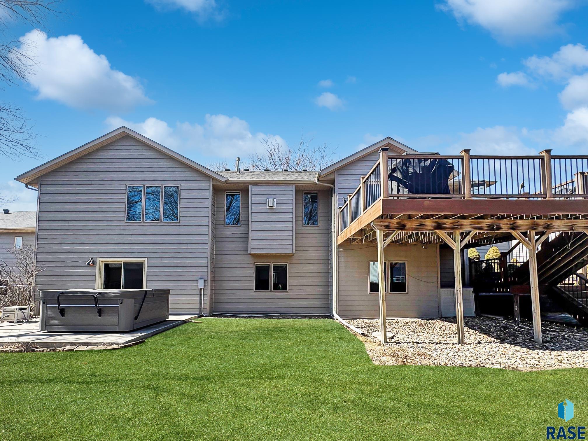 1804 S Strabane Cir Circle, Sioux Falls, South Dakota image 3