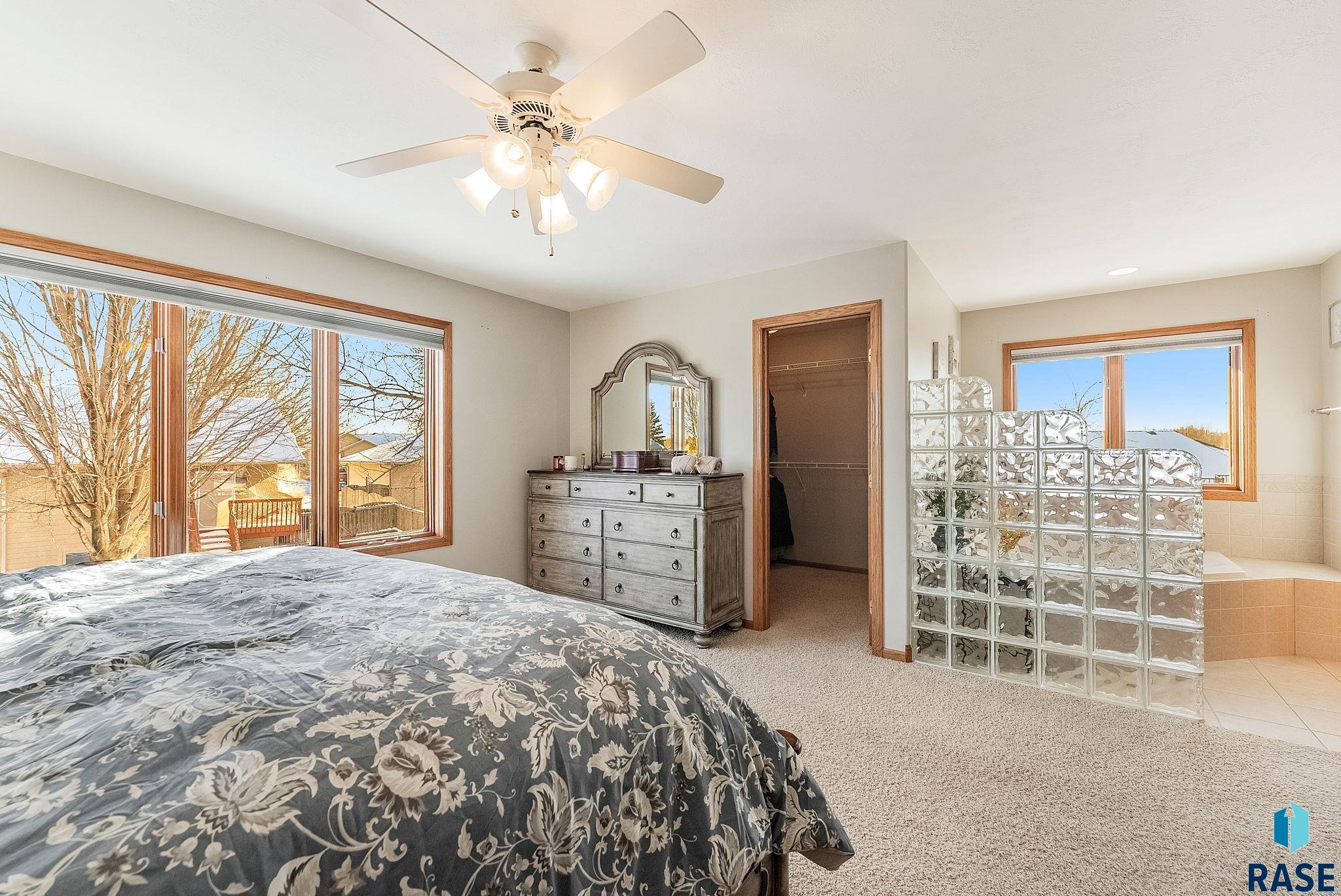 1804 S Strabane Cir Circle, Sioux Falls, South Dakota image 13