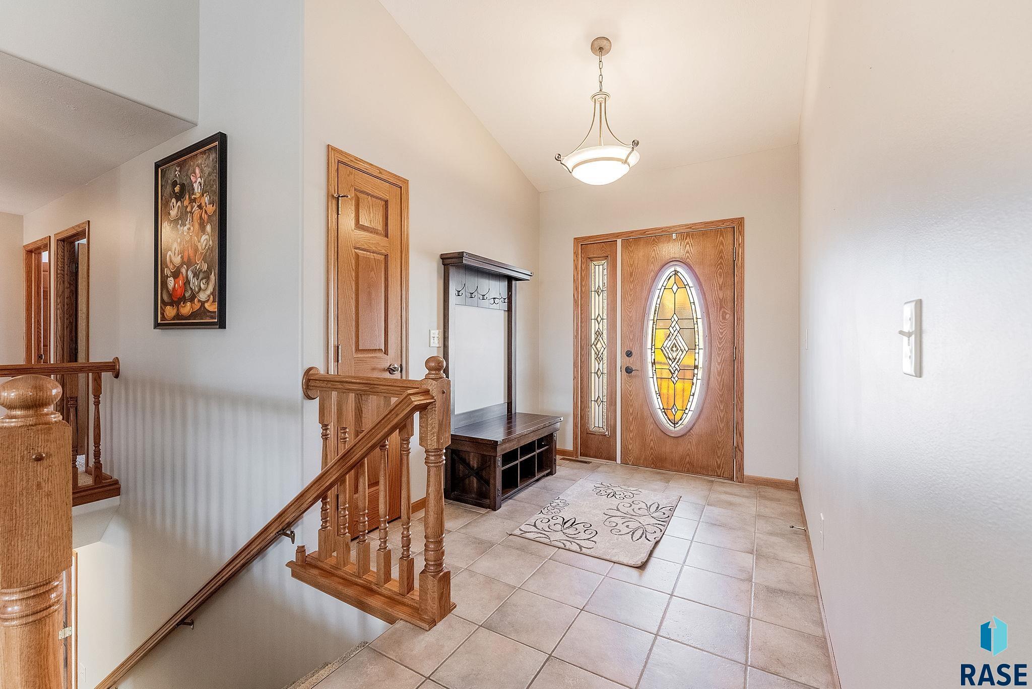1804 S Strabane Cir Circle, Sioux Falls, South Dakota image 4
