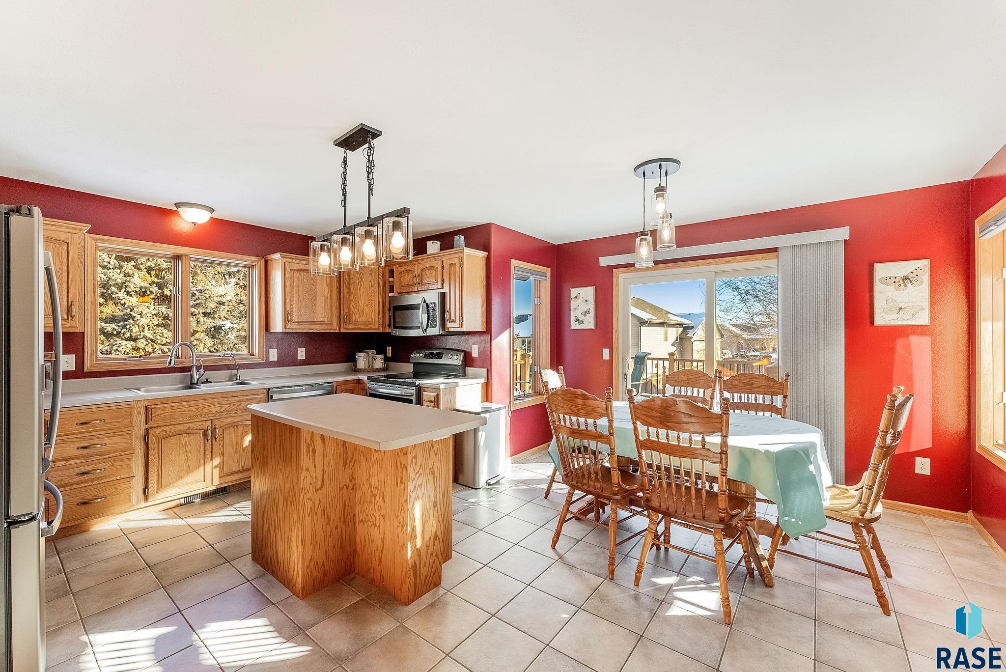 1804 S Strabane Cir Circle, Sioux Falls, South Dakota image 9