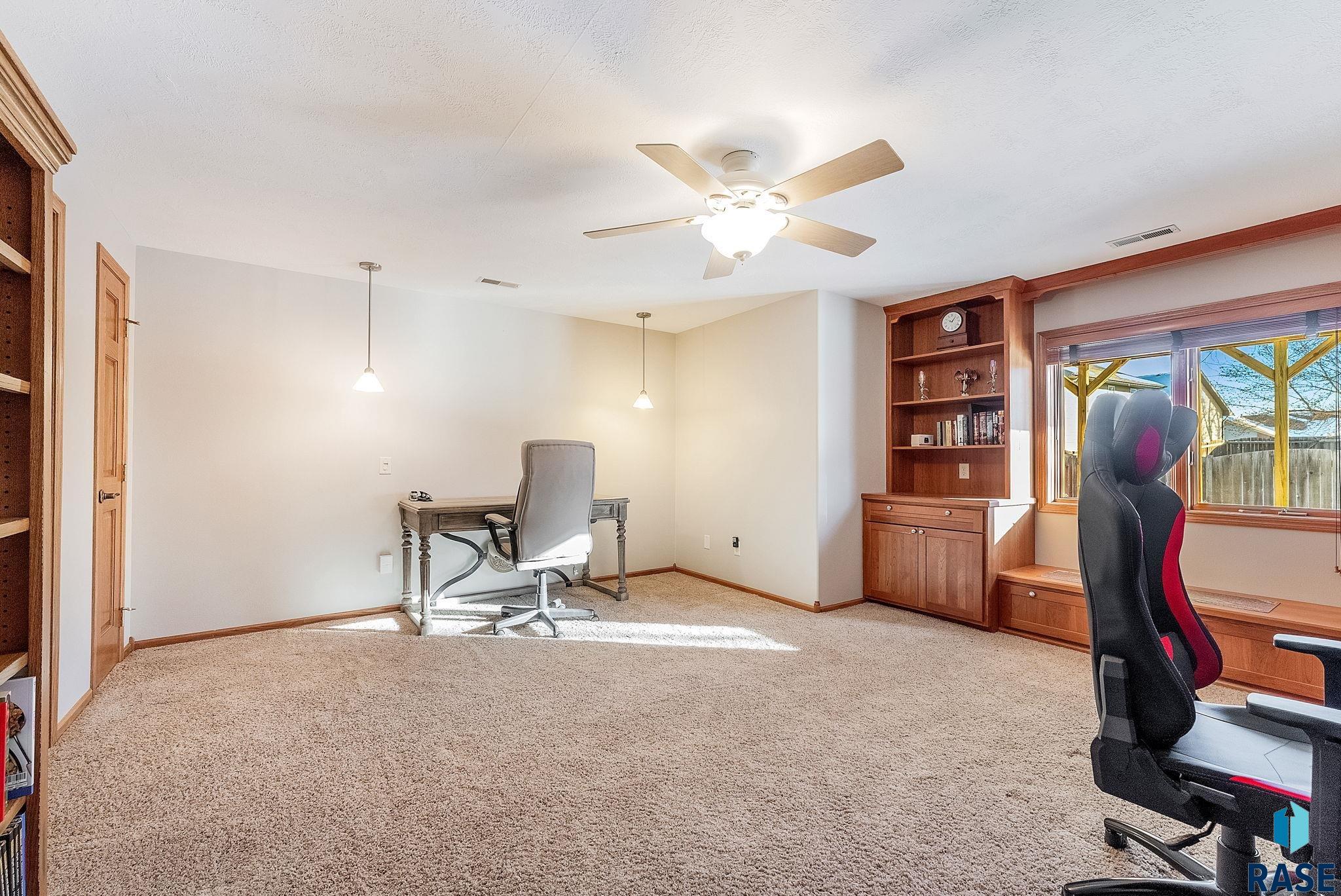 1804 S Strabane Cir Circle, Sioux Falls, South Dakota image 25