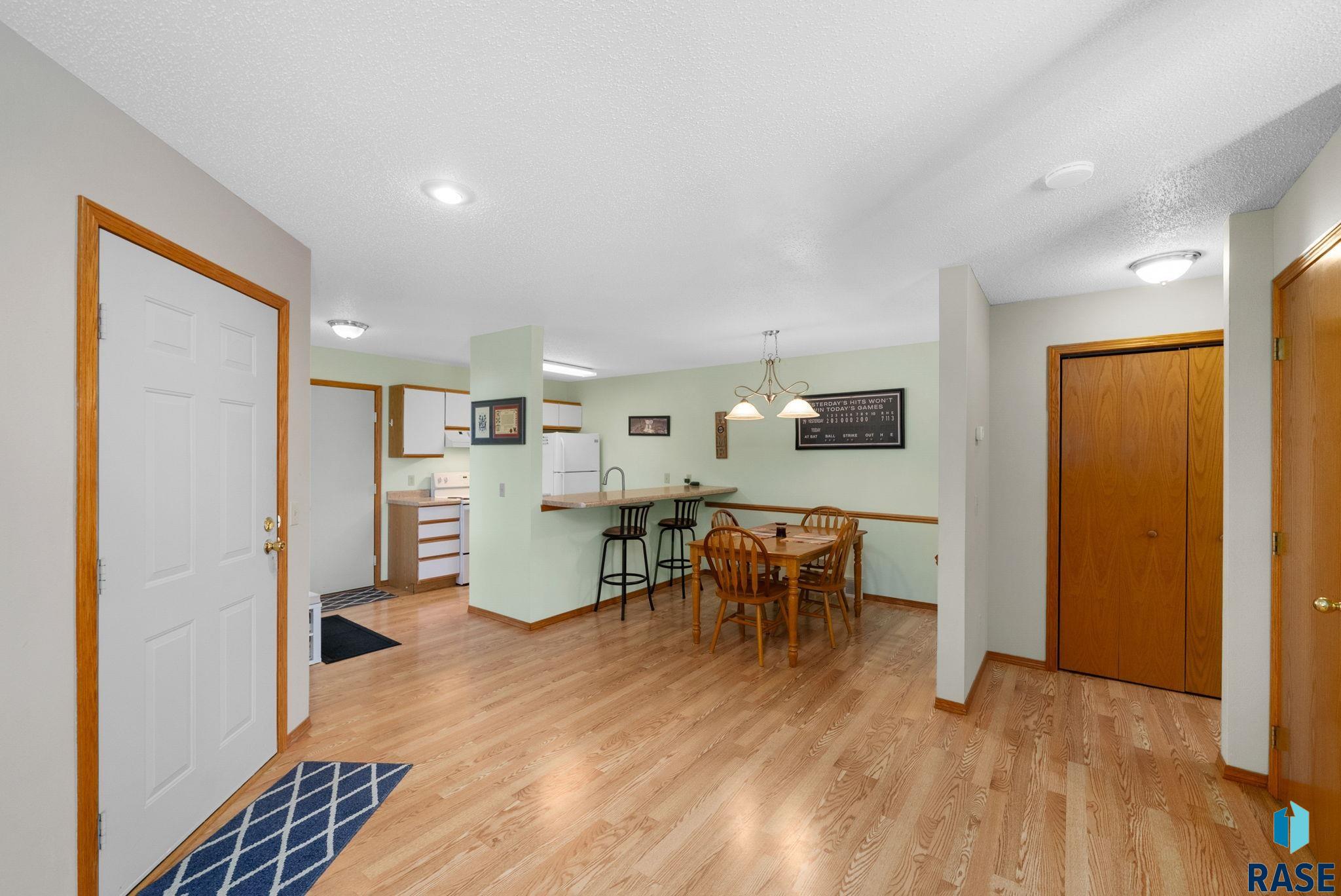 2103 S Holt Ave Avenue, Sioux Falls, New Jersey image 3