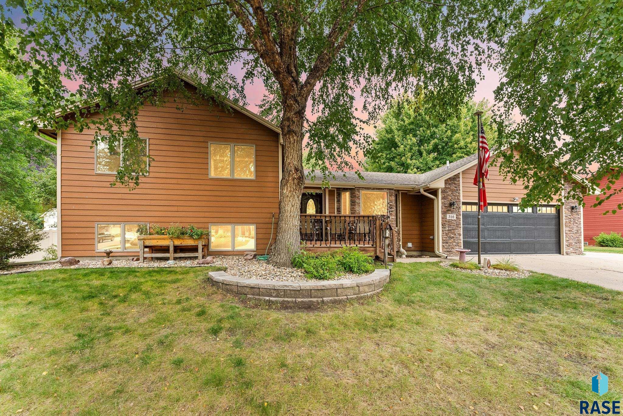 316 W Ponderosa Dr Drive, Brandon, South Dakota image 1