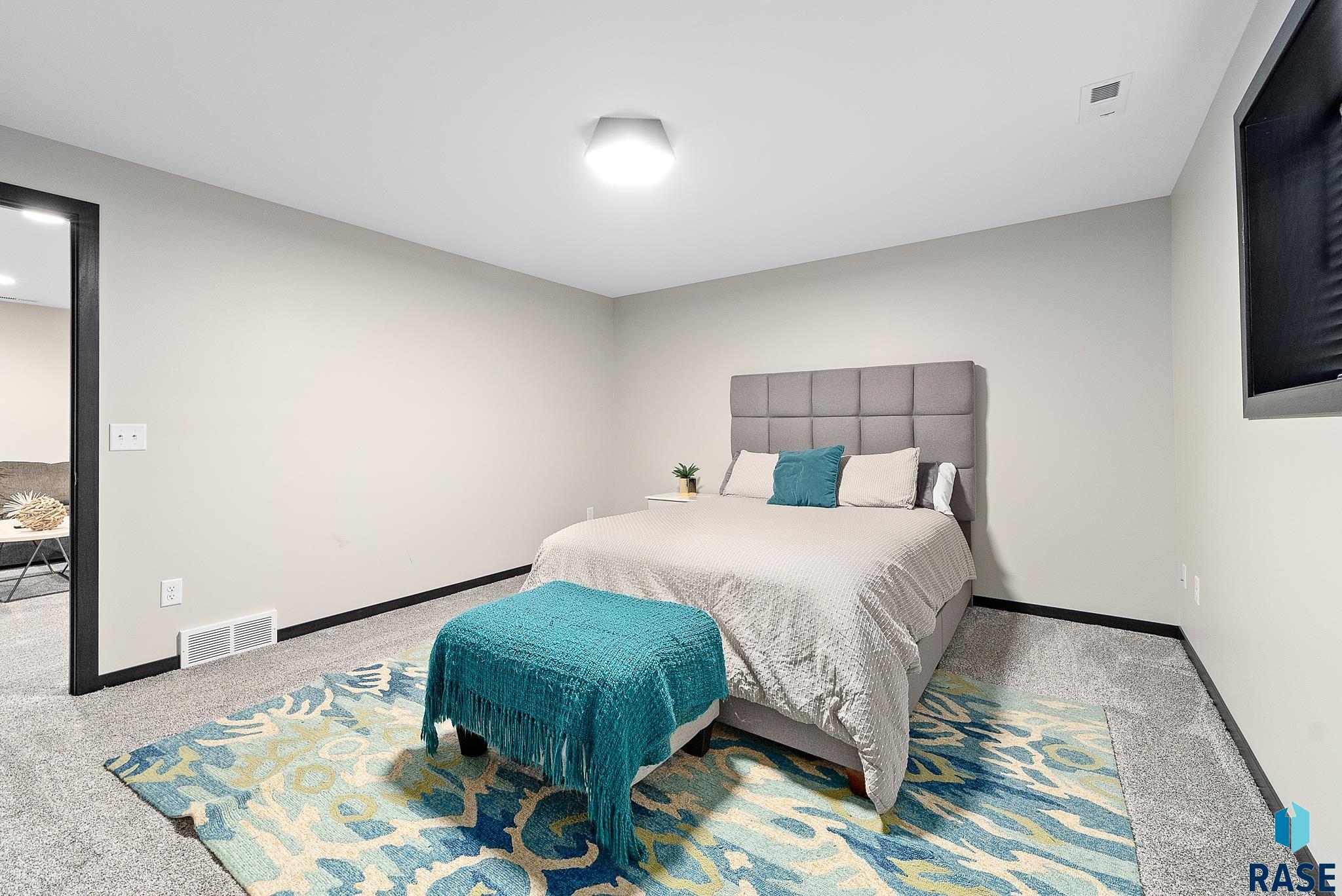 5508 W Rock Hill Pl Place, Sioux Falls, South Dakota image 20