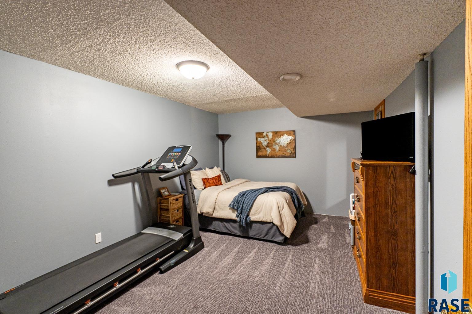 208 E Glennwood Dr Drive, Brandon, South Dakota image 25