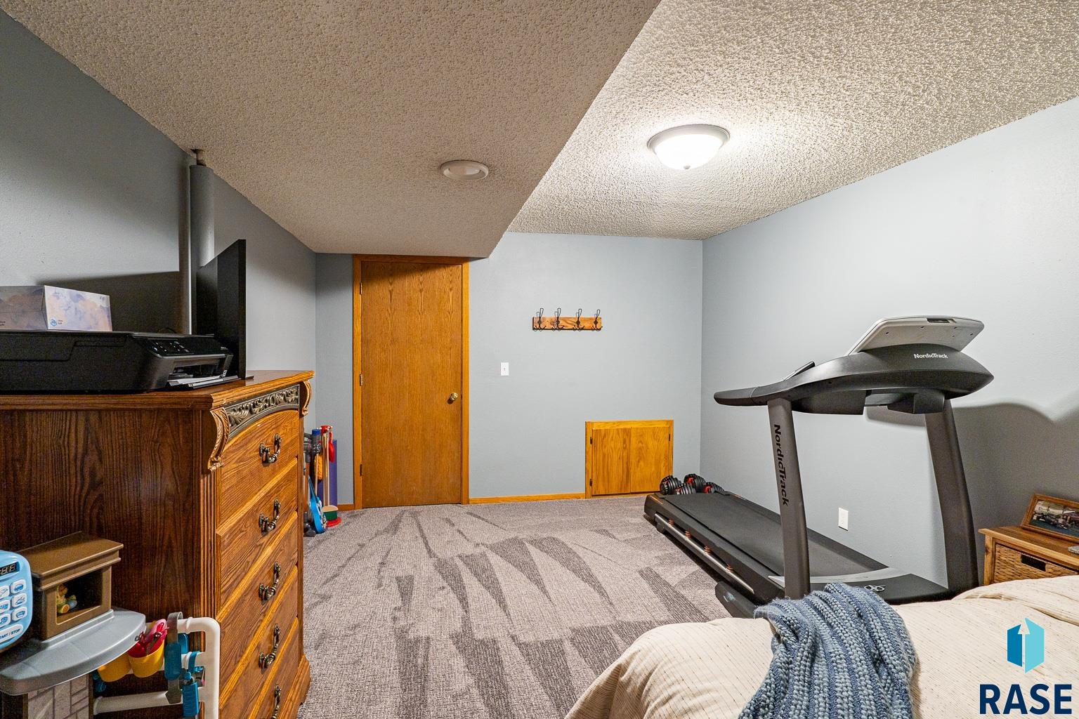 208 E Glennwood Dr Drive, Brandon, South Dakota image 26