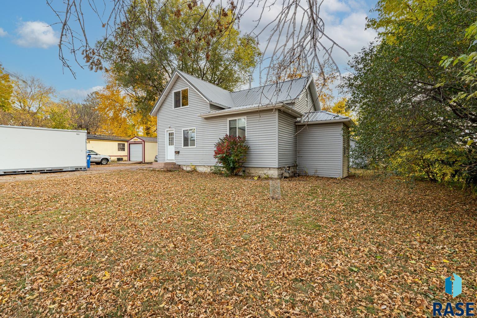 108 N Ladelle Ave Avenue, Dell Rapids, South Dakota image 3