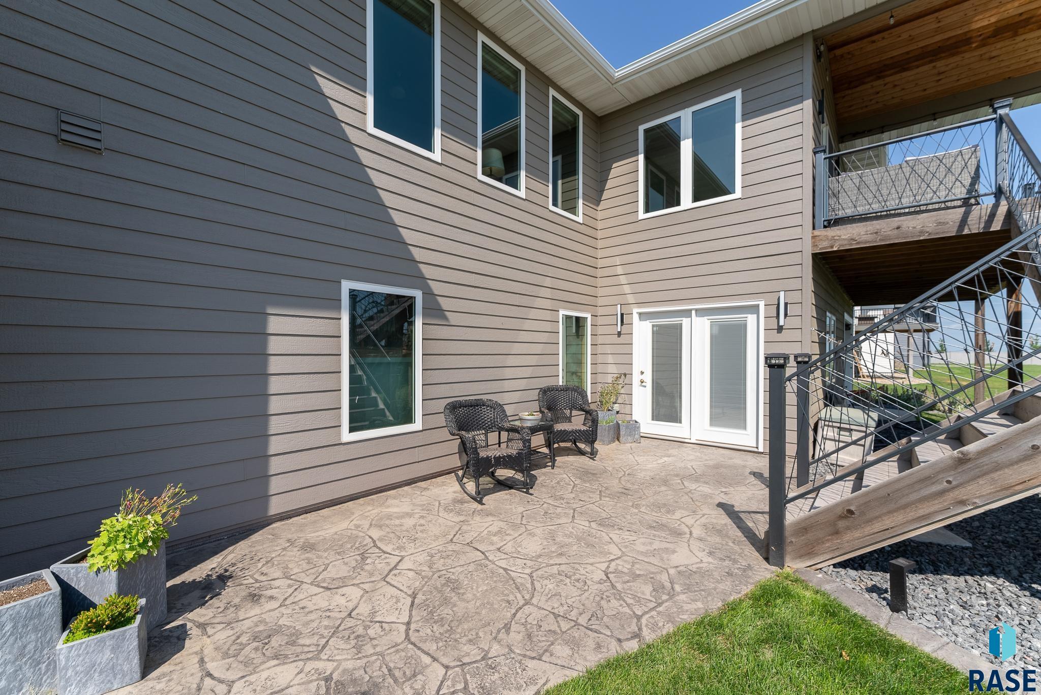 Sioux Falls, South Dakota 57110, United States, 2 Bedrooms Bedrooms, ,3 BathroomsBathrooms,Residential,Active,13204