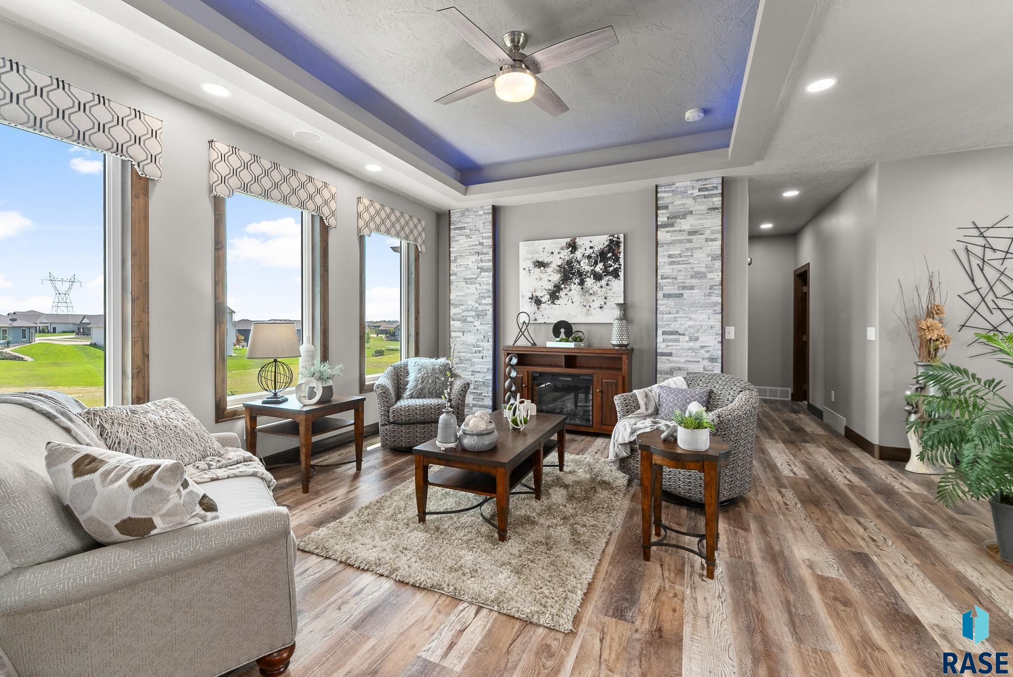 Sioux Falls, South Dakota 57110, United States, 2 Bedrooms Bedrooms, ,3 BathroomsBathrooms,Residential,Active,13204