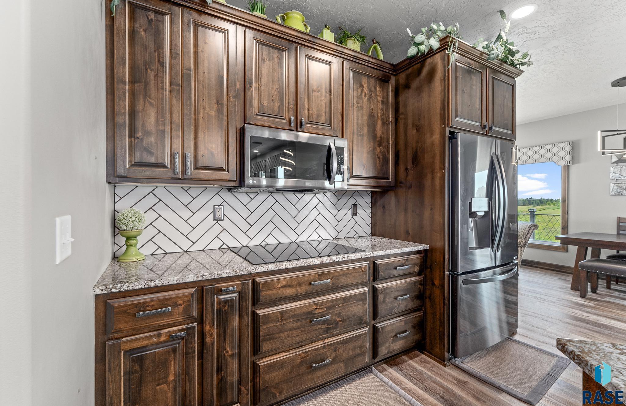 Sioux Falls, South Dakota 57110, United States, 2 Bedrooms Bedrooms, ,3 BathroomsBathrooms,Residential,Active,13204