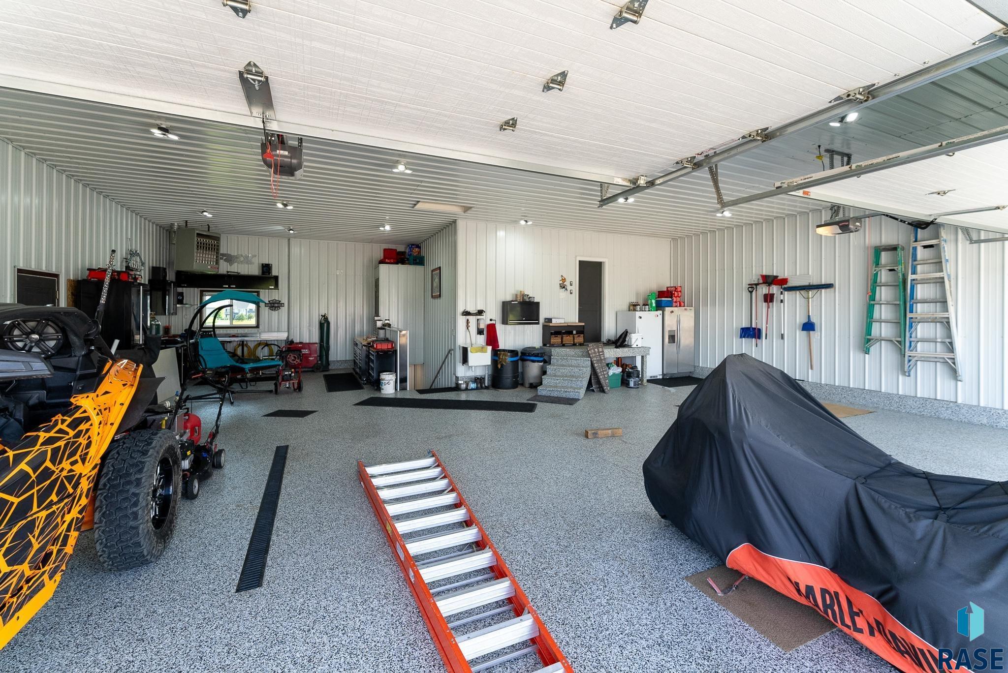 Sioux Falls, South Dakota 57110, United States, 2 Bedrooms Bedrooms, ,3 BathroomsBathrooms,Residential,Active,13204