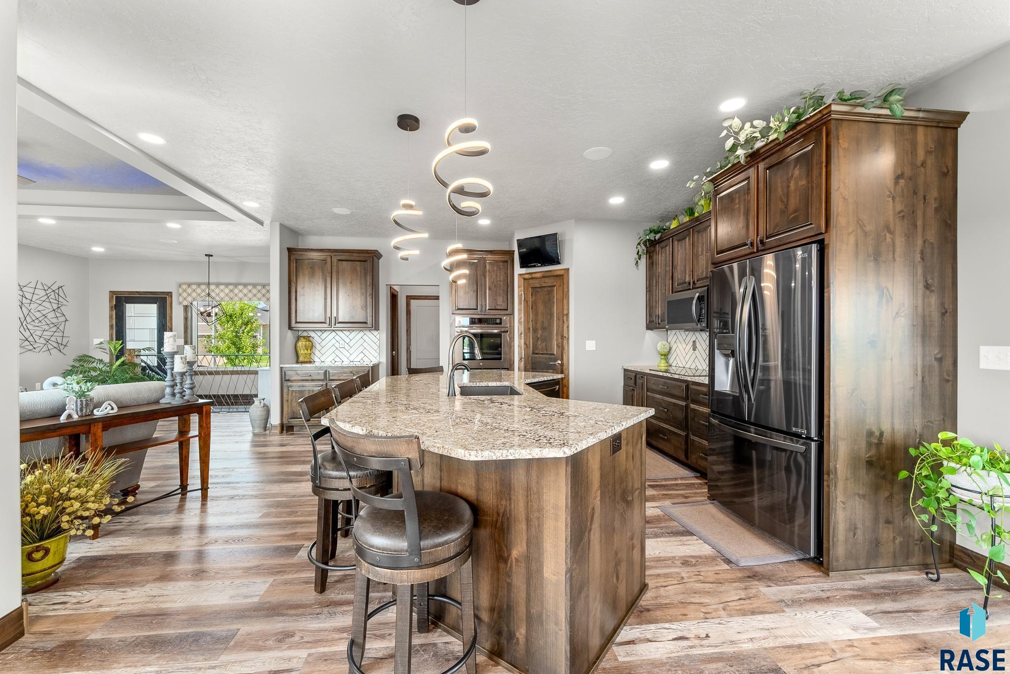 Sioux Falls, South Dakota 57110, United States, 2 Bedrooms Bedrooms, ,3 BathroomsBathrooms,Residential,Active,13204