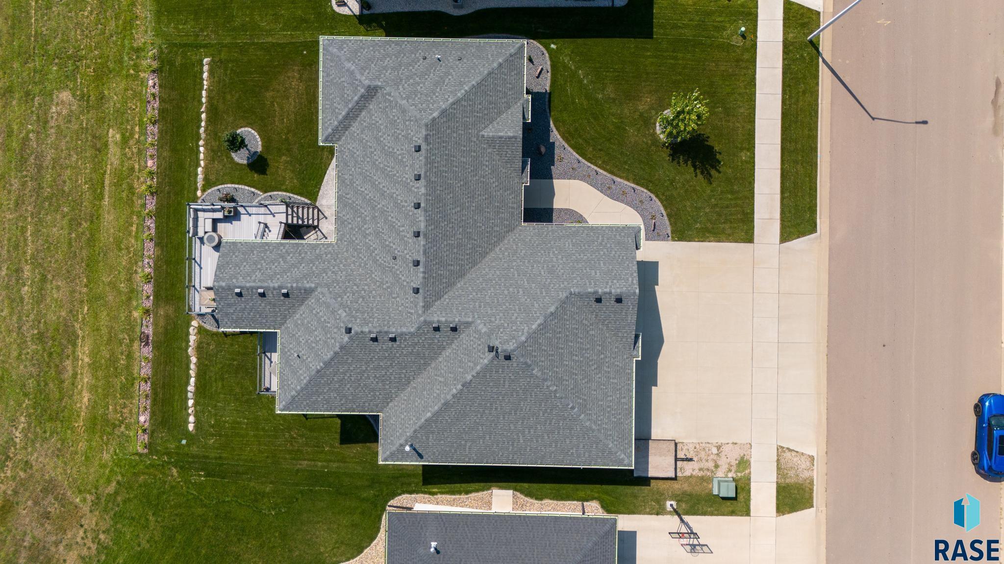 Sioux Falls, South Dakota 57110, United States, 2 Bedrooms Bedrooms, ,3 BathroomsBathrooms,Residential,Active,13204