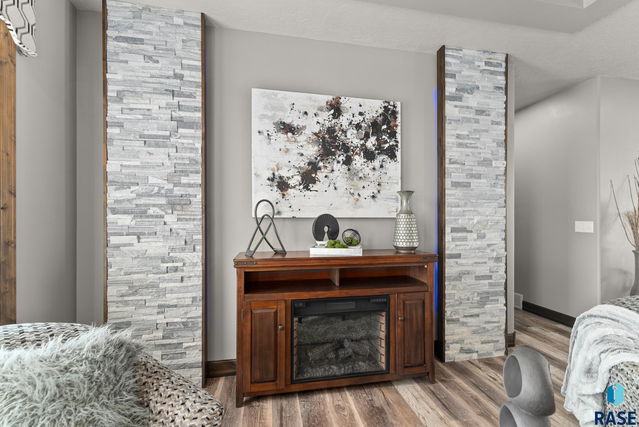 Sioux Falls, South Dakota 57110, United States, 2 Bedrooms Bedrooms, ,3 BathroomsBathrooms,Residential,Active,13204