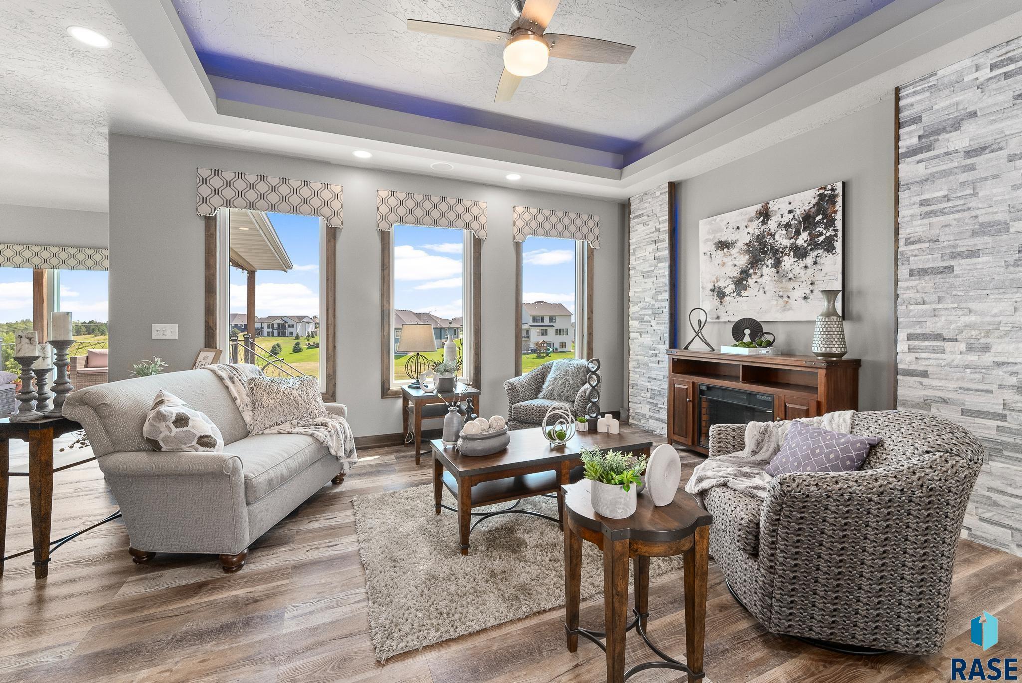 Sioux Falls, South Dakota 57110, United States, 2 Bedrooms Bedrooms, ,3 BathroomsBathrooms,Residential,Active,13204