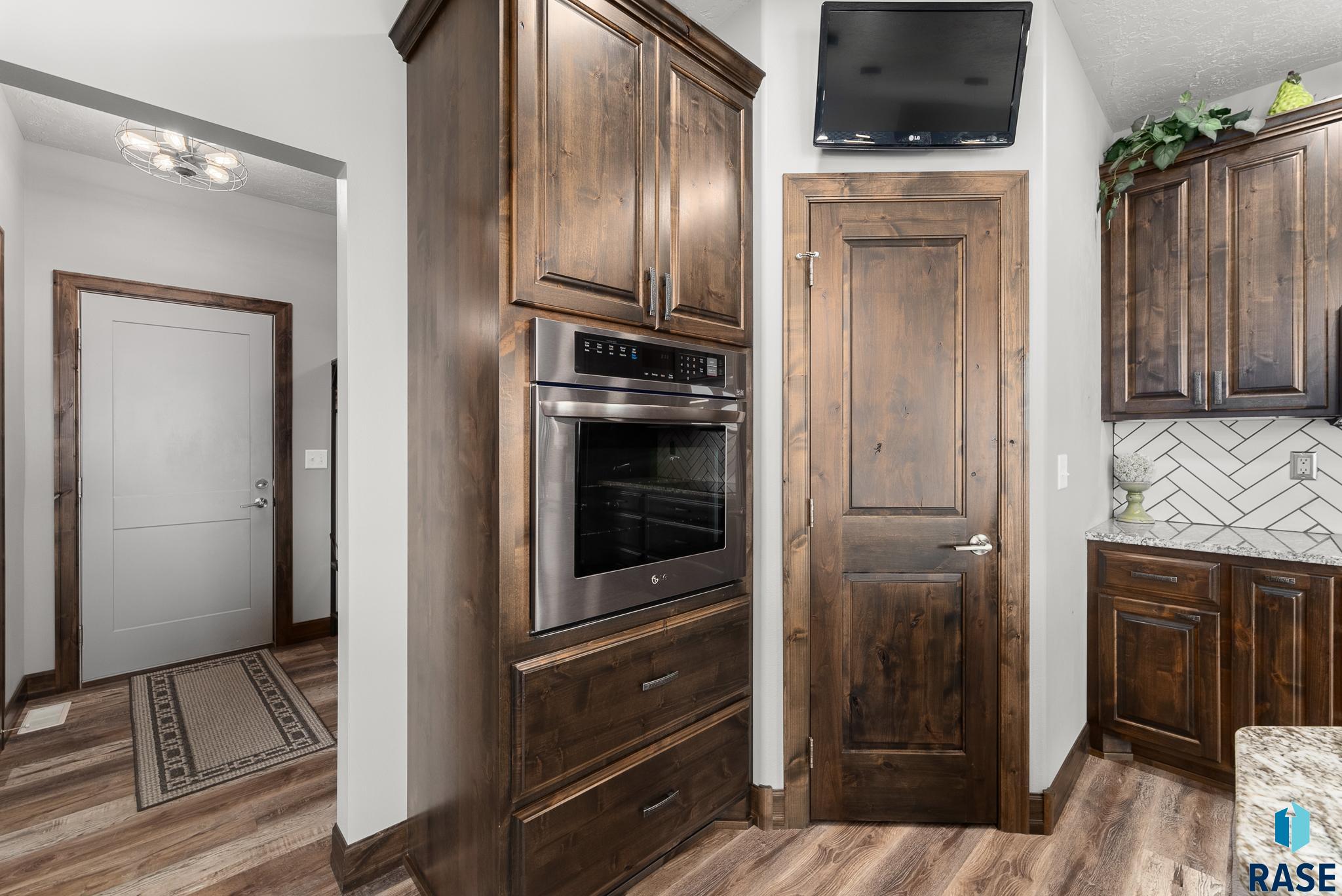 Sioux Falls, South Dakota 57110, United States, 2 Bedrooms Bedrooms, ,3 BathroomsBathrooms,Residential,Active,13204