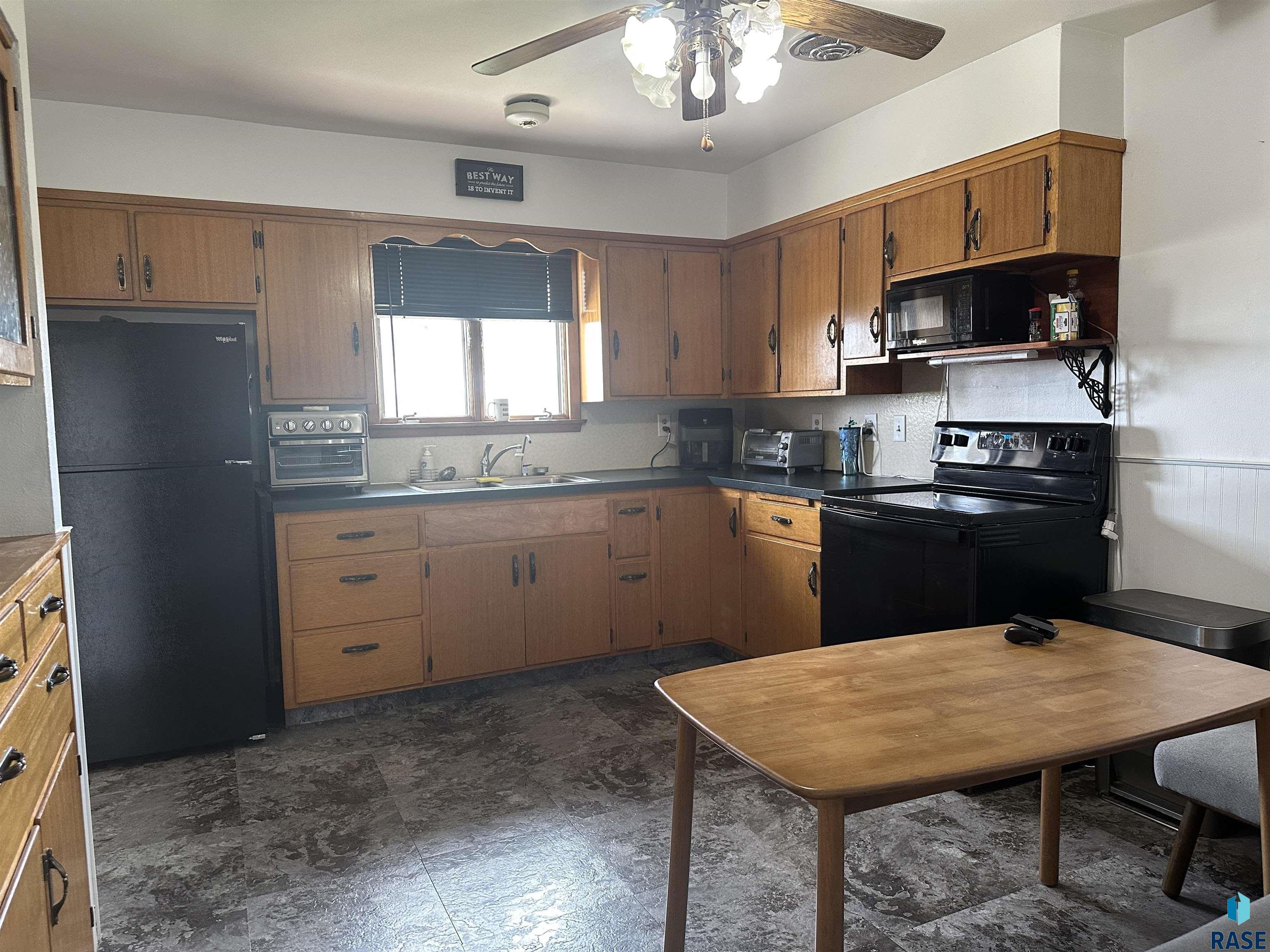 420 E 4th St Street, Jasper, New Jersey image 3