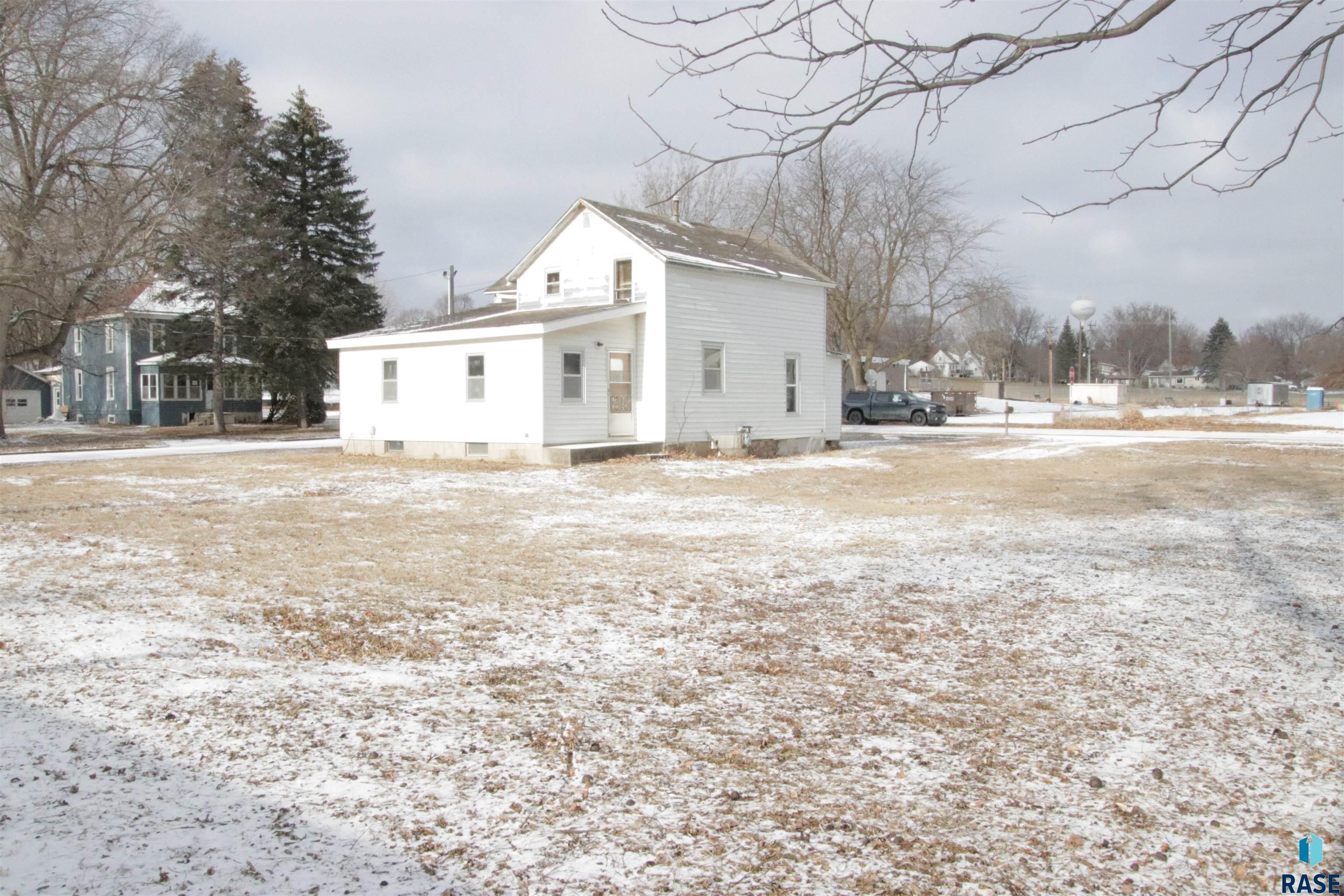 903 E 2nd St Street, Canton, South Dakota image 3