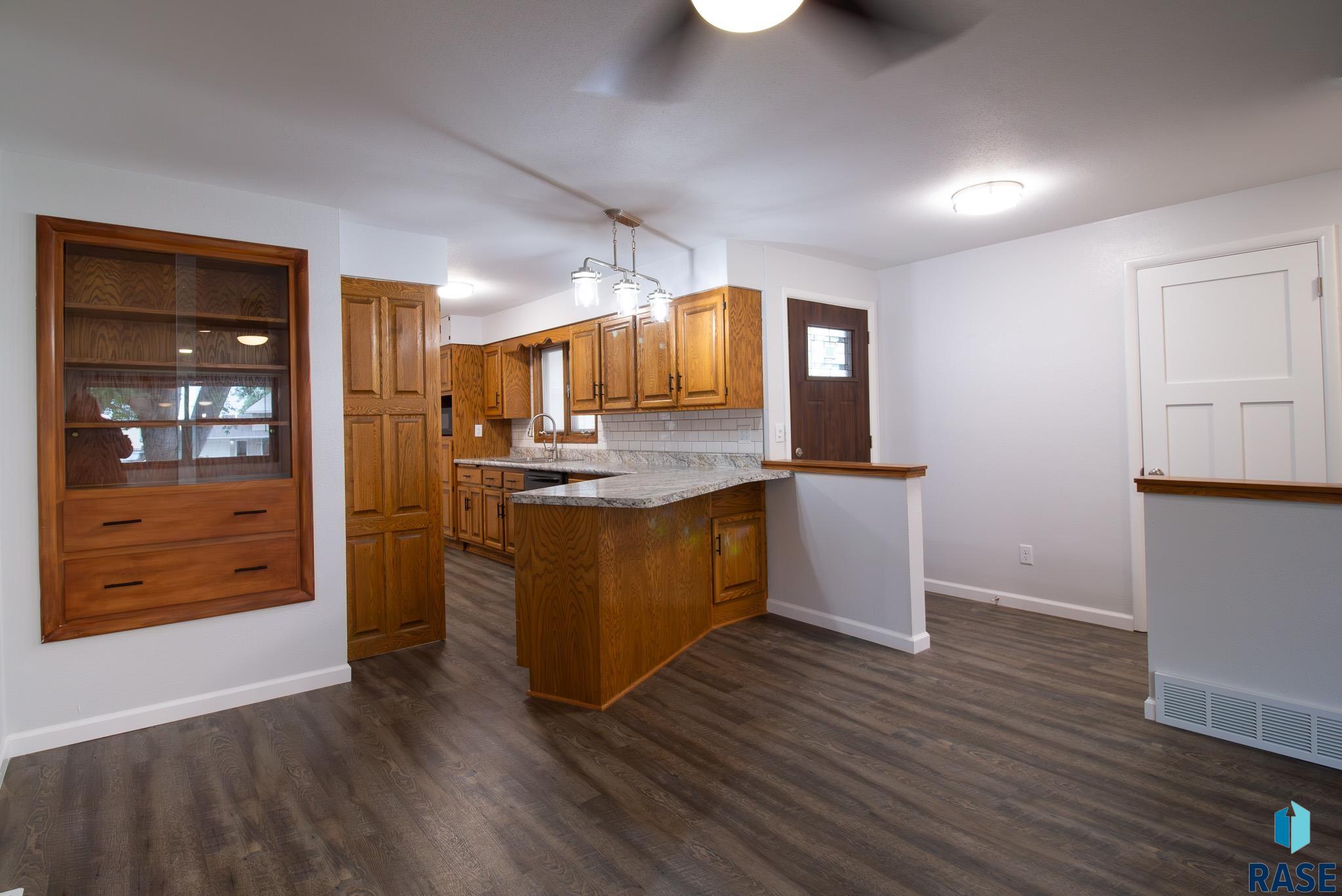 28 Park Ln Lane, Canton, New Jersey image 6