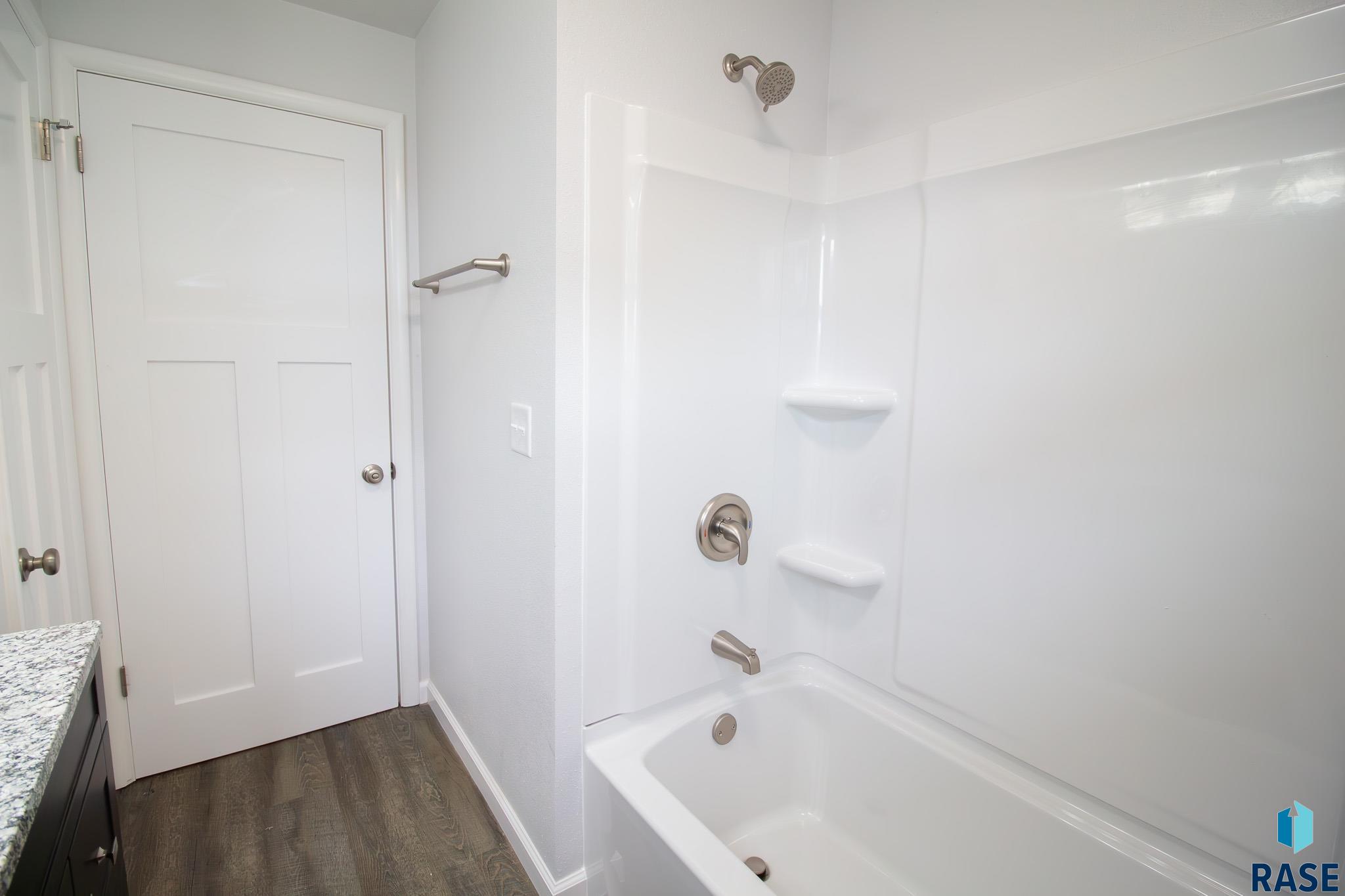 28 Park Ln Lane, Canton, New Jersey image 10