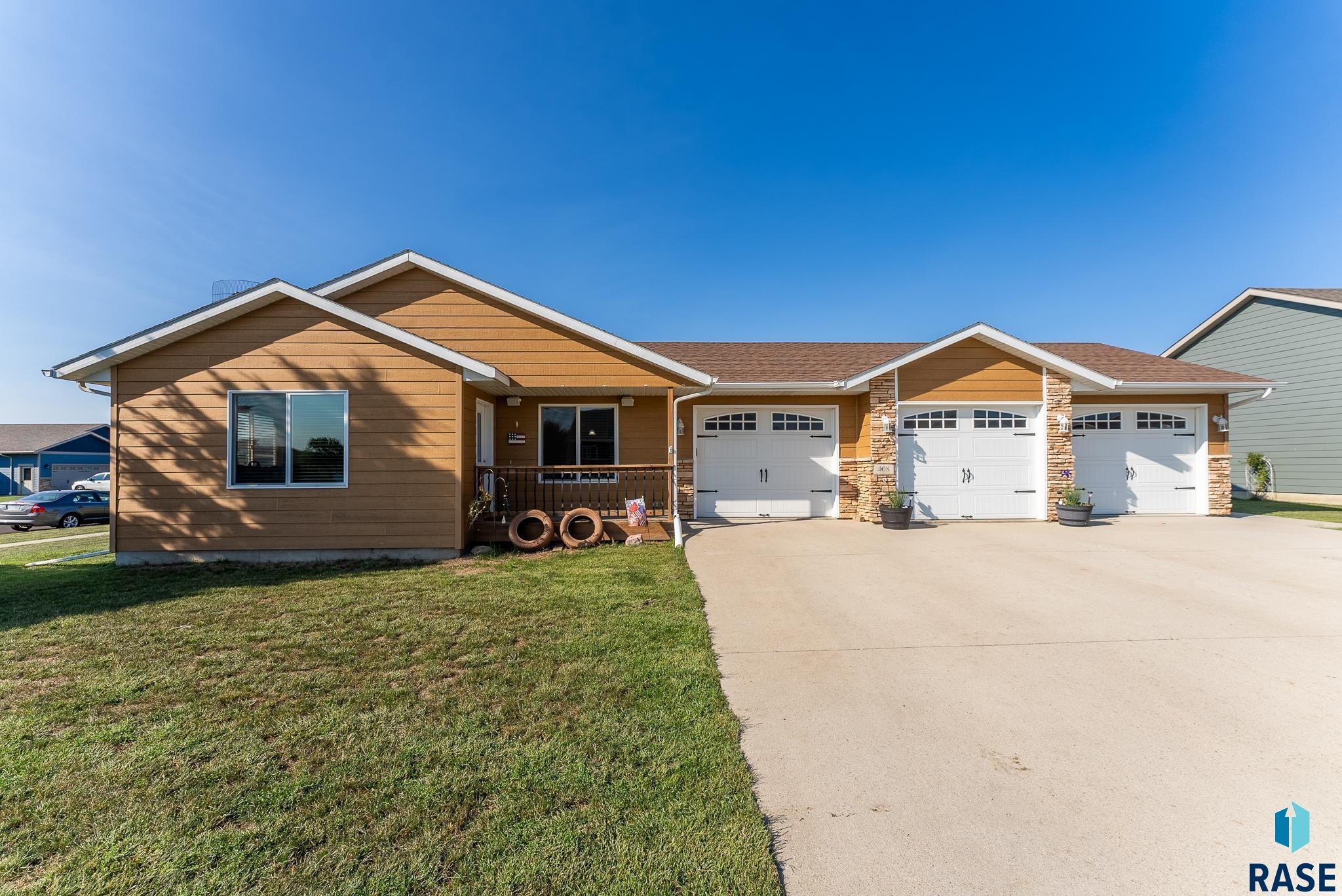 408 W 14th St Street, Dell Rapids, South Dakota image 1