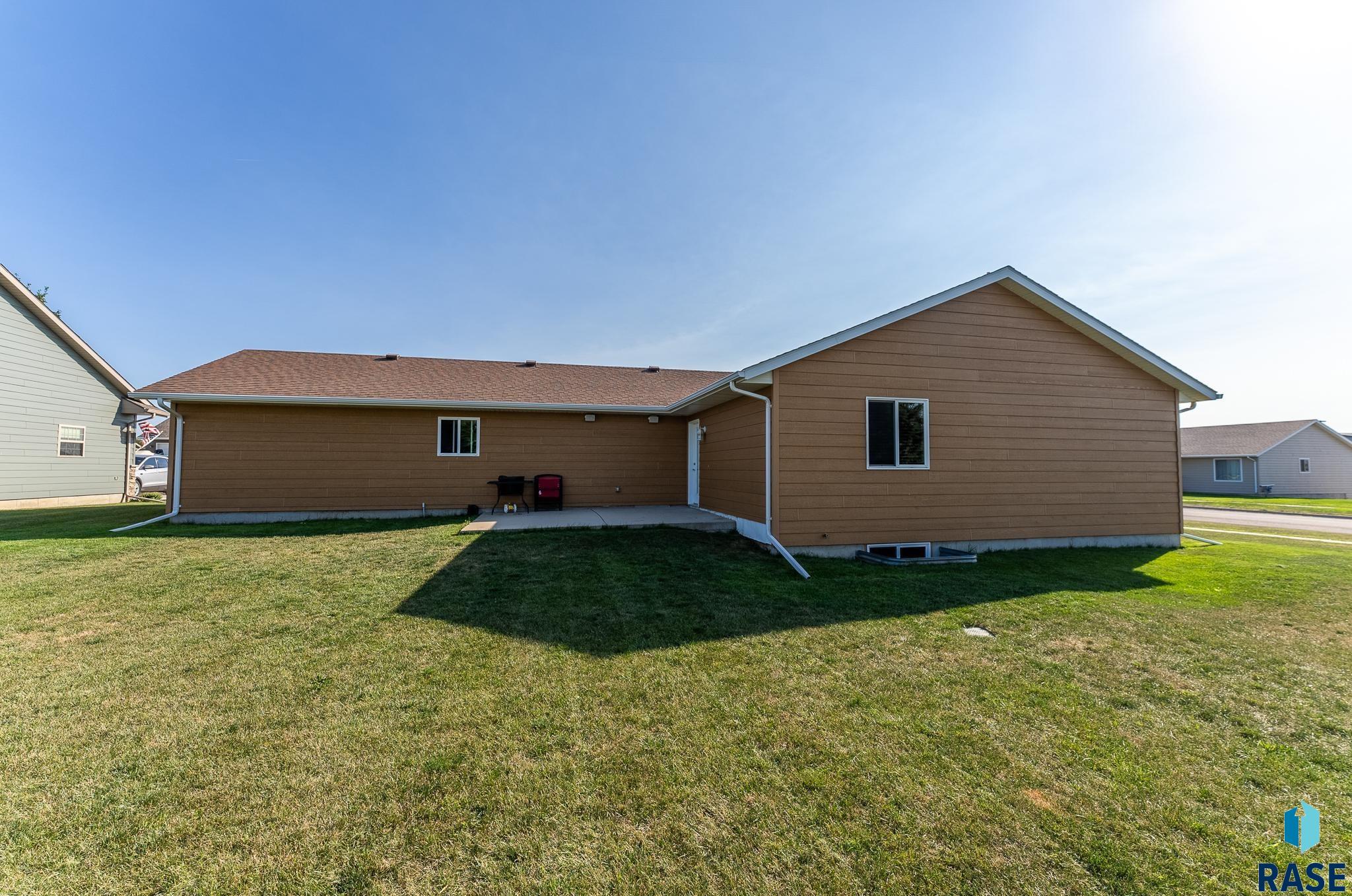 408 W 14th St Street, Dell Rapids, South Dakota image 46