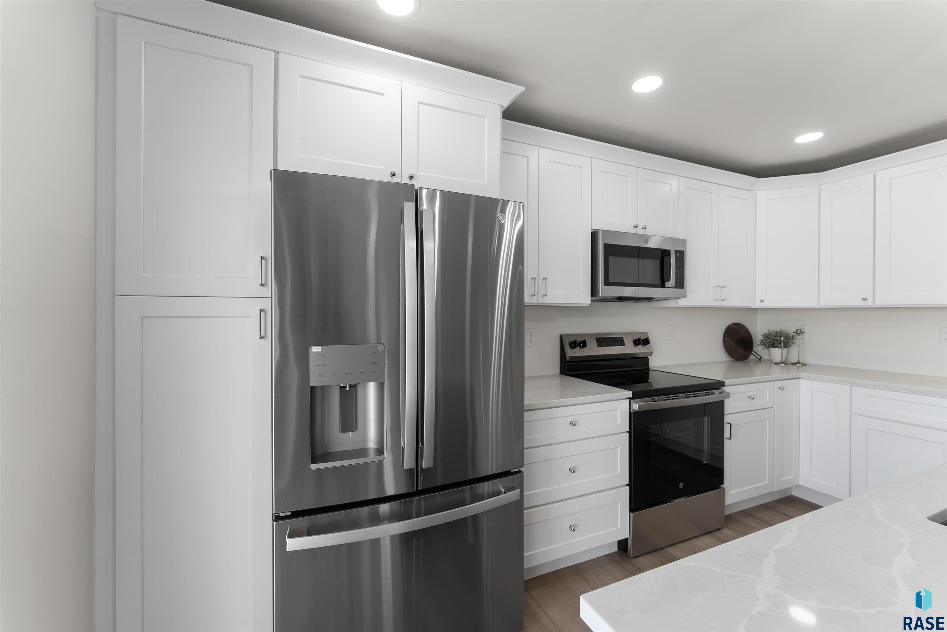 Harrisburg, South Dakota 57032, United States, 9 Bedrooms Bedrooms, ,8 BathroomsBathrooms,Residential,Active,226164