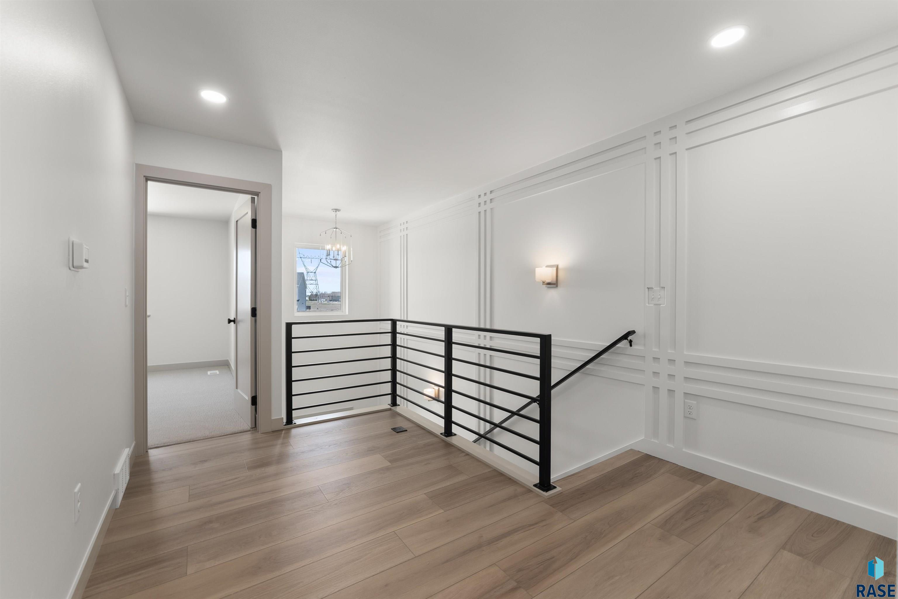 Harrisburg, South Dakota 57032, United States, 9 Bedrooms Bedrooms, ,8 BathroomsBathrooms,Residential,Active,226164