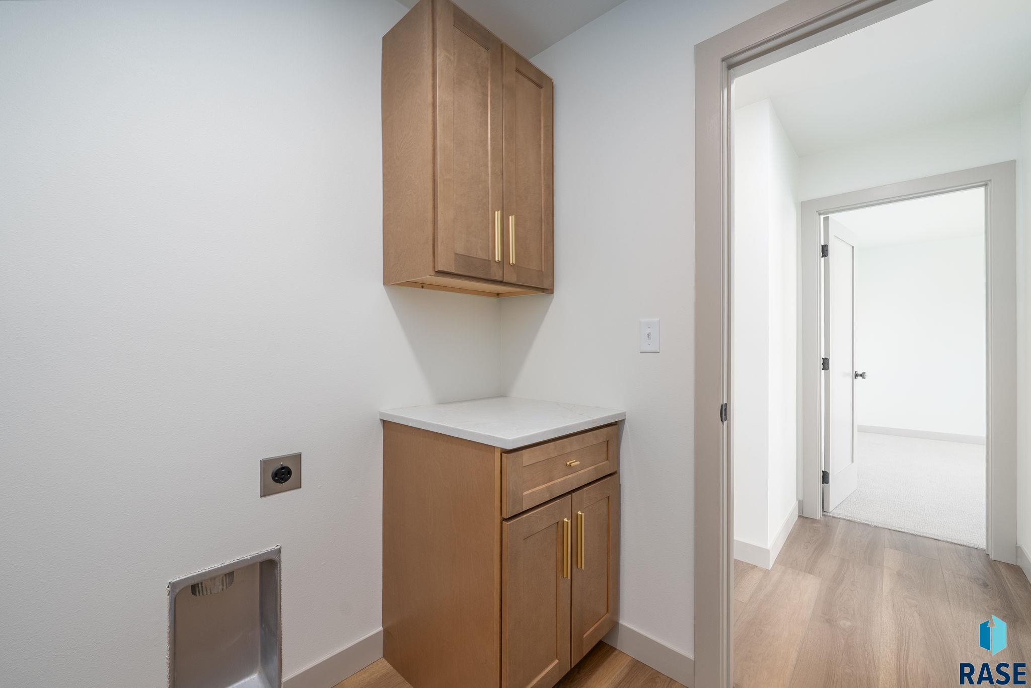 Harrisburg, South Dakota 57032, United States, 9 Bedrooms Bedrooms, ,8 BathroomsBathrooms,Residential,Active,226164