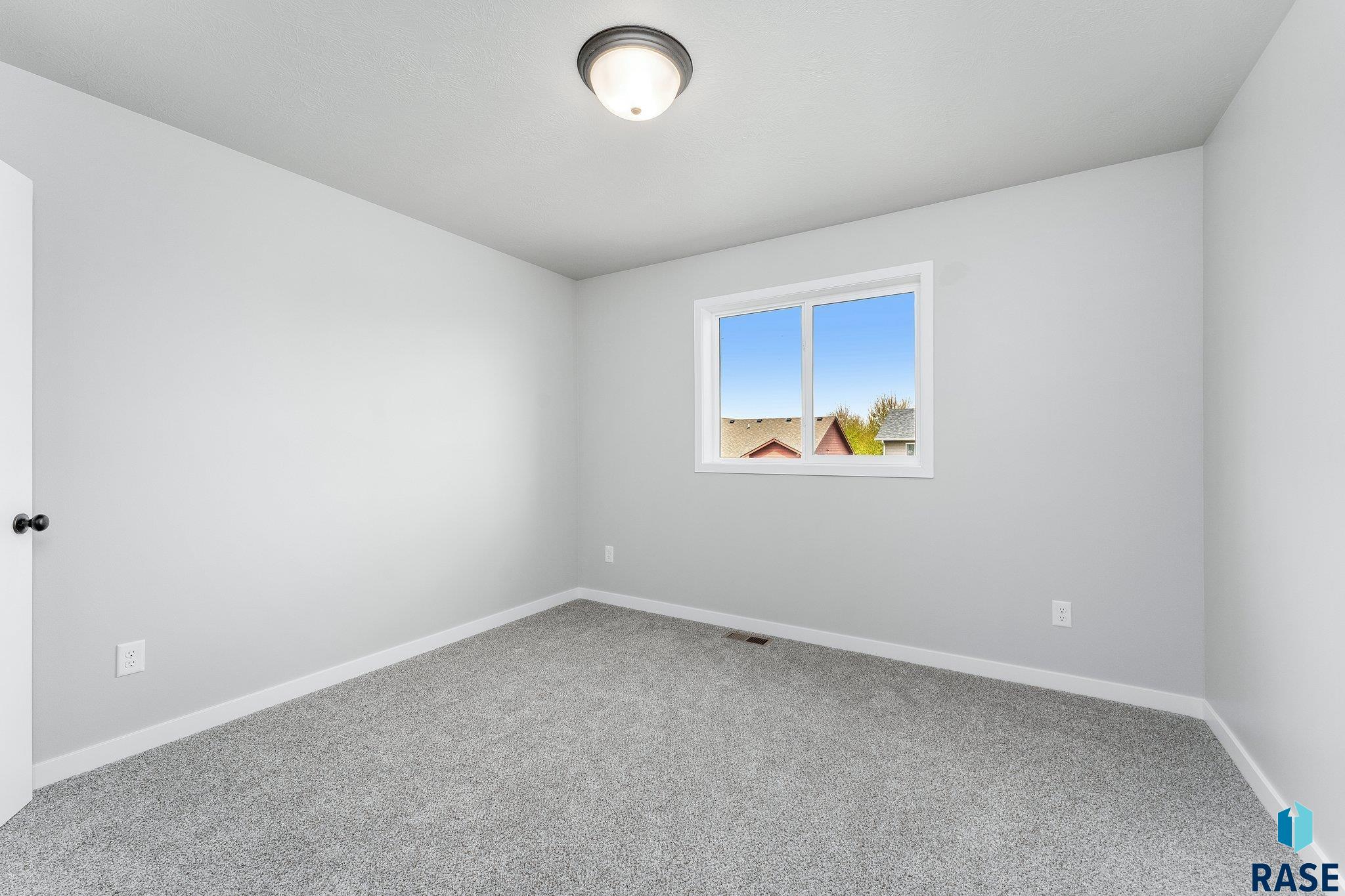 5937 S Coneflower Ave Avenue, Sioux Falls, South Dakota image 12
