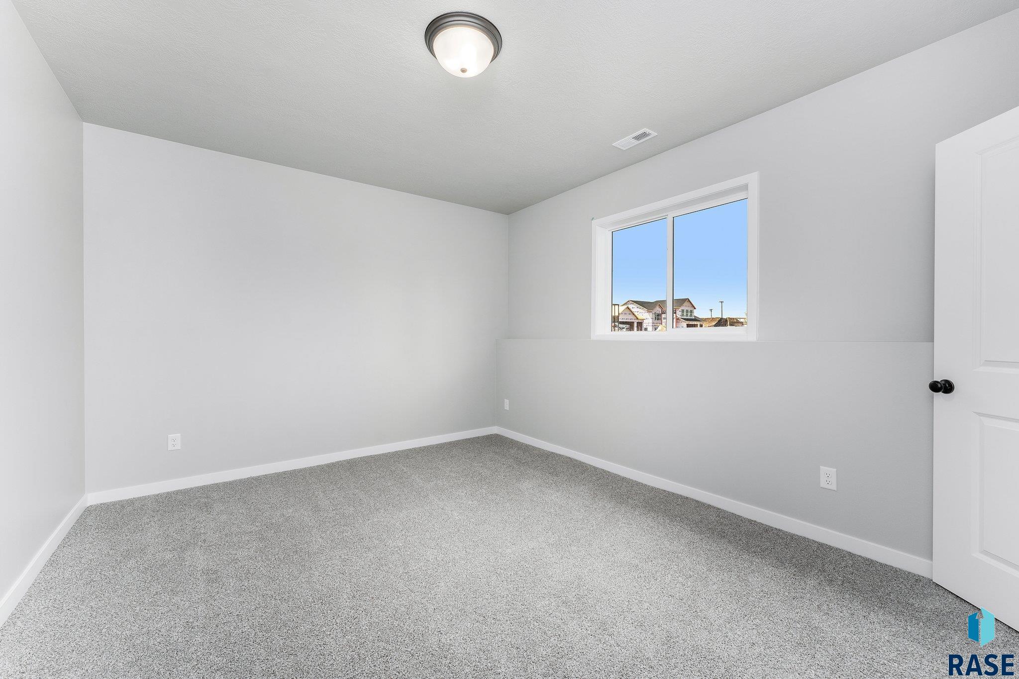 5937 S Coneflower Ave Avenue, Sioux Falls, South Dakota image 21