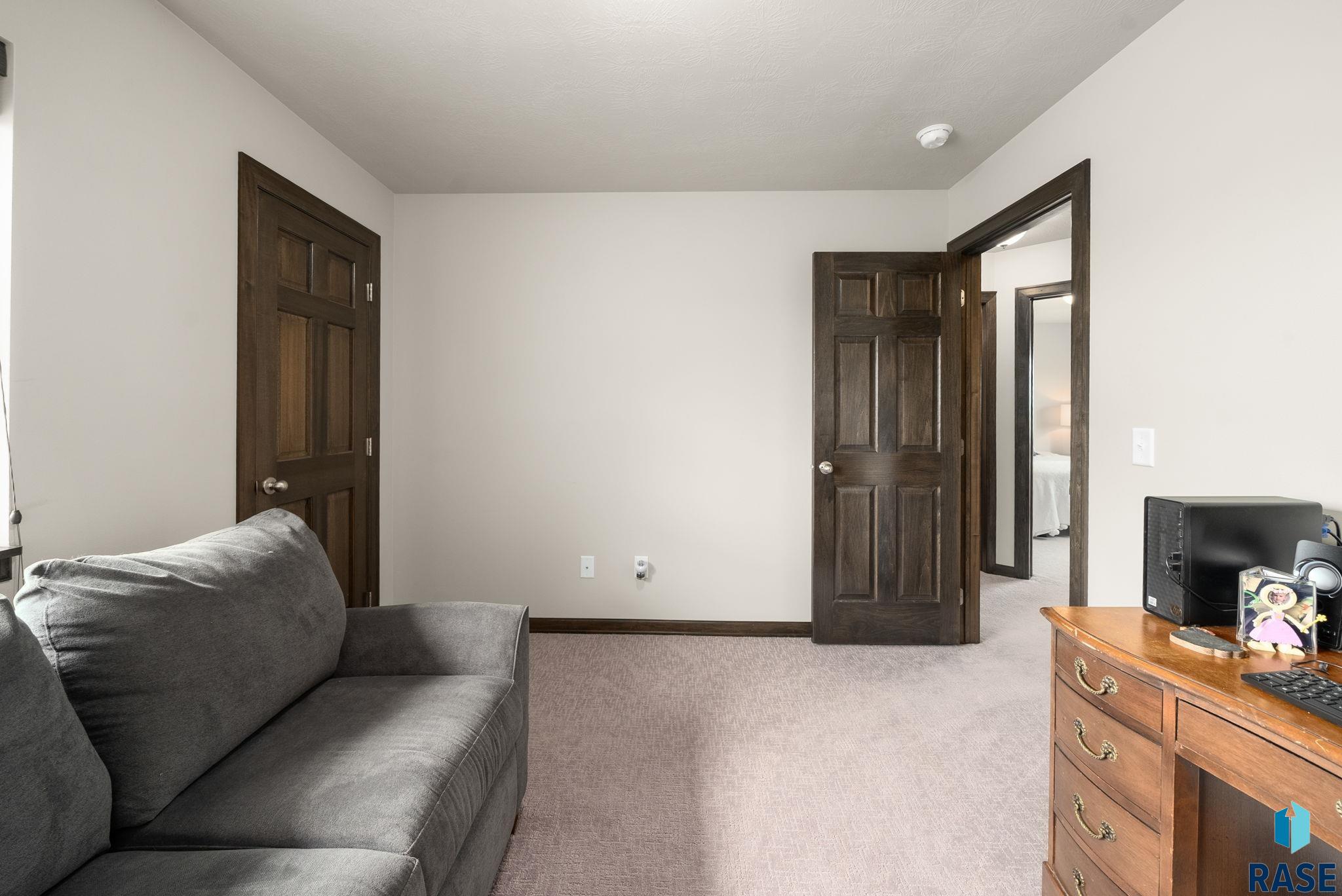 9054 W Ark Pl Place, Sioux Falls, South Dakota image 31